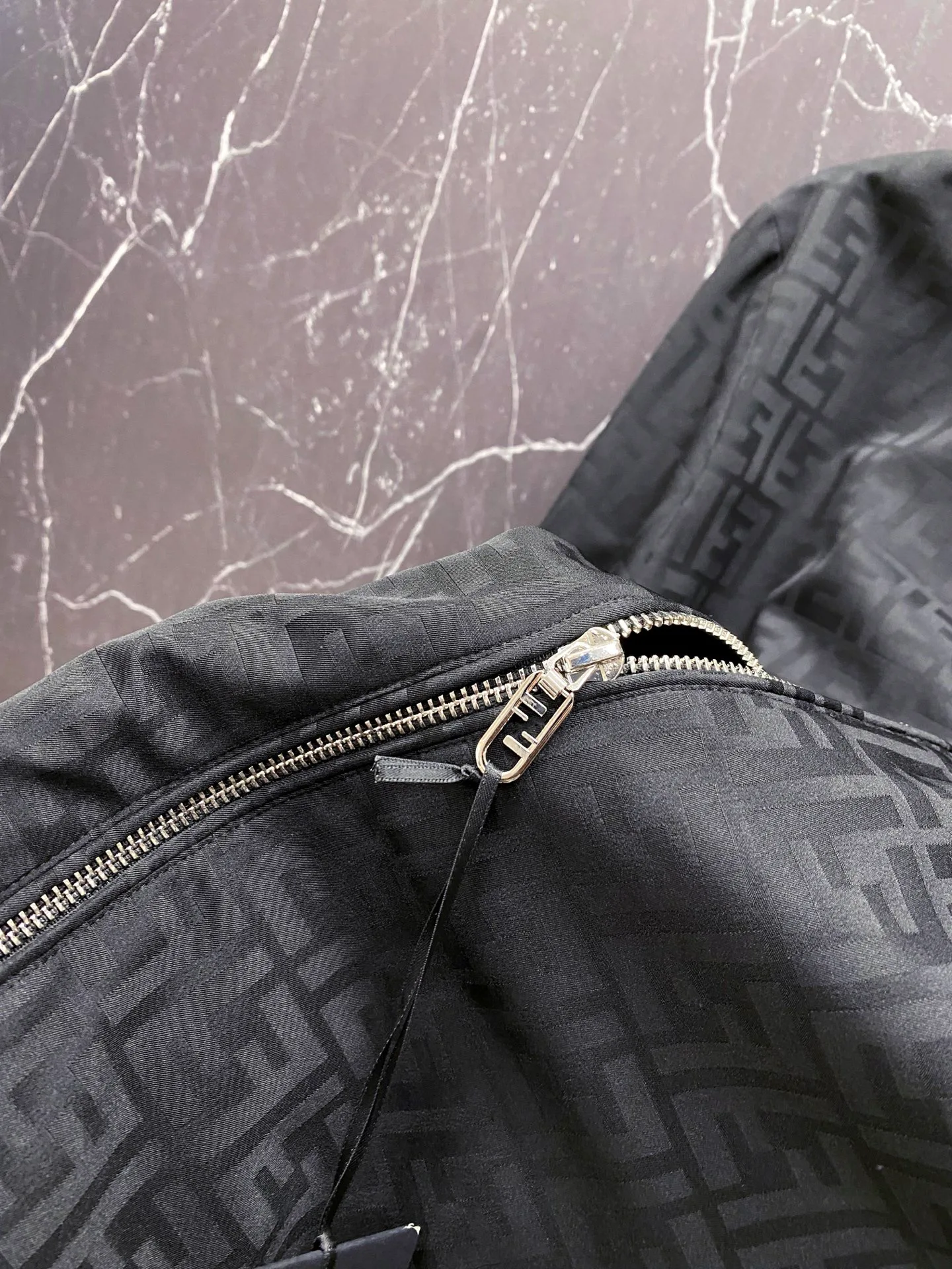 Куртки И Пуховики Мужские Fendi 9760649