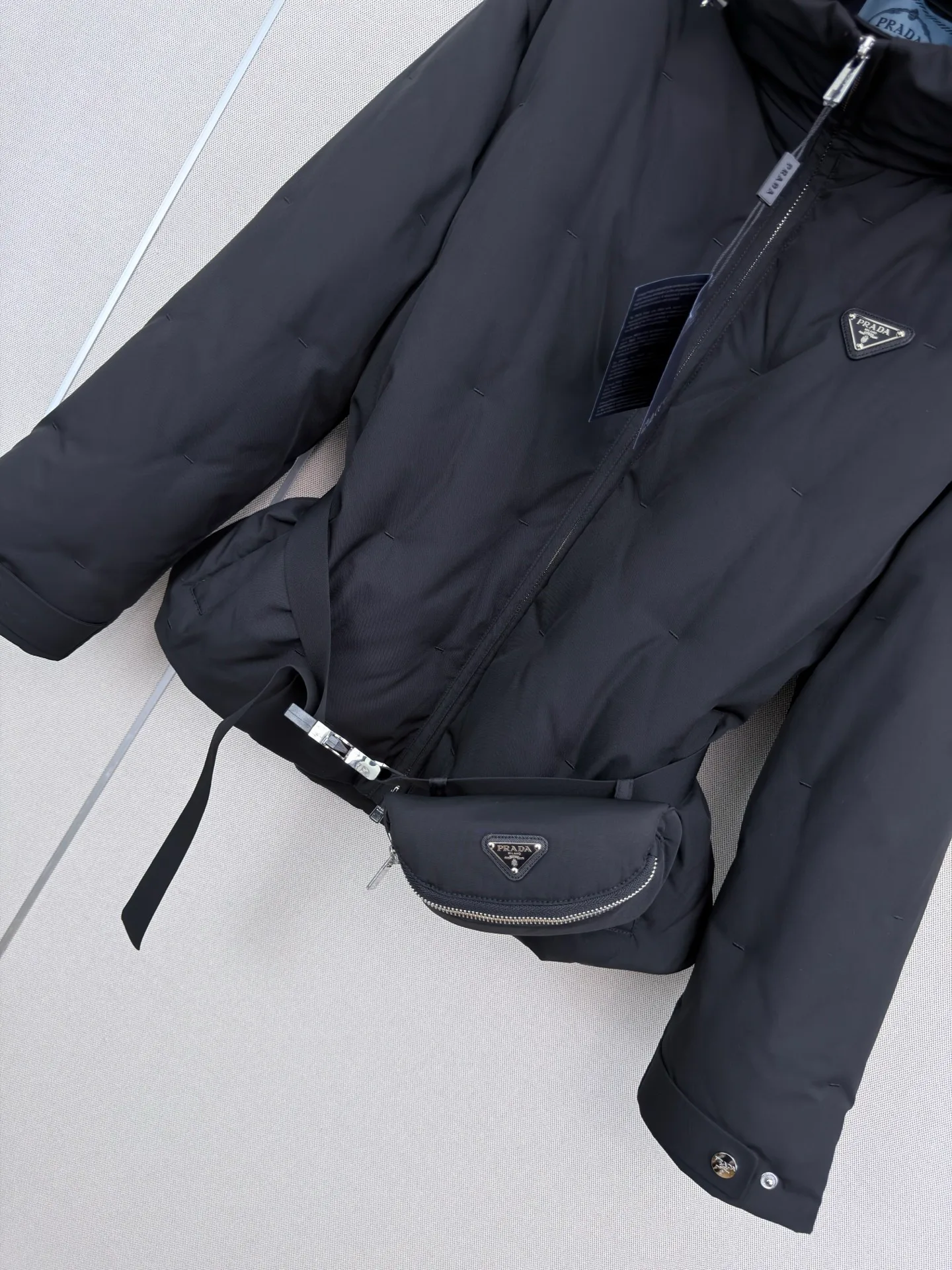 Куртки И Пуховики Женские Prada 18226286