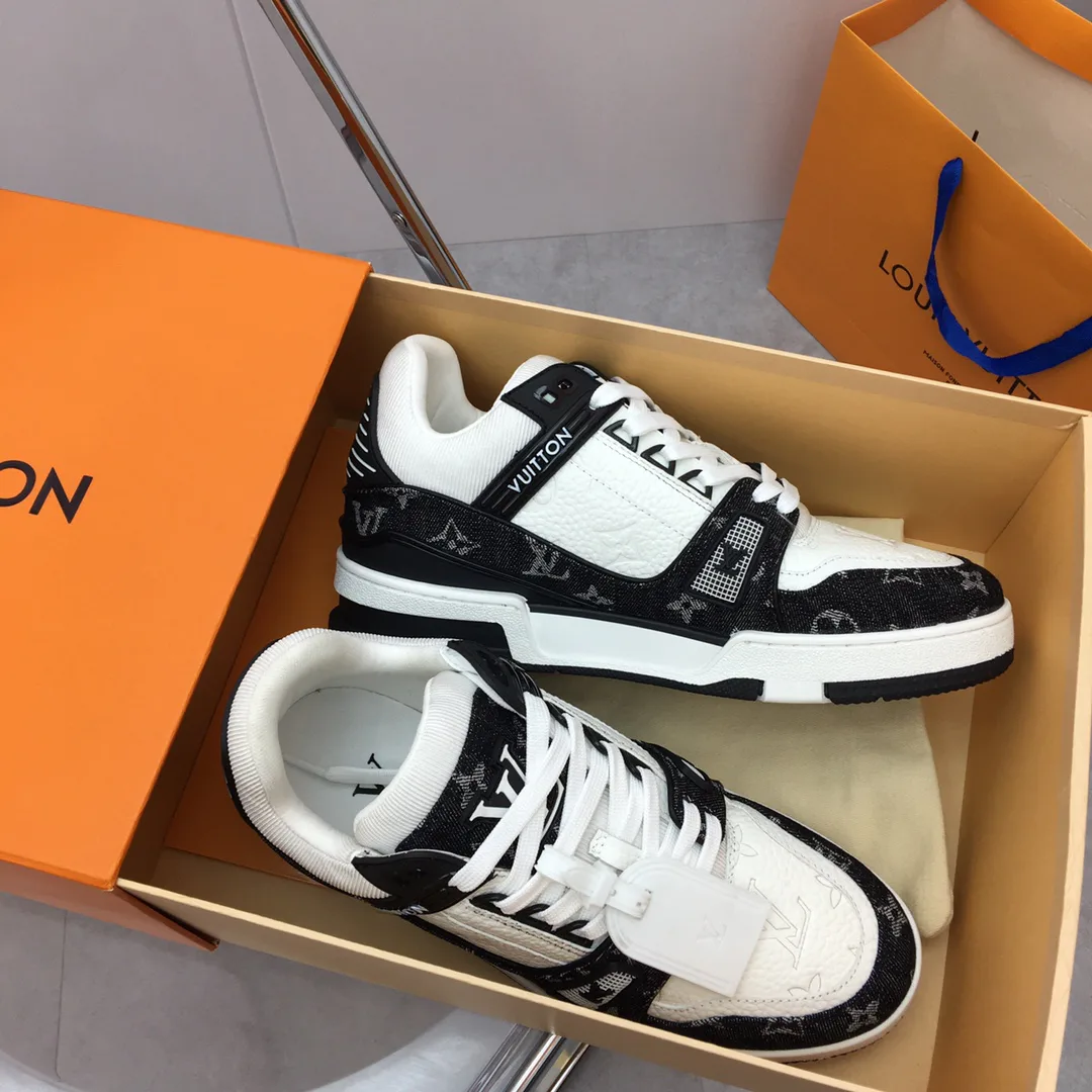 Кроссовки Женские Louis Vuitton 3290