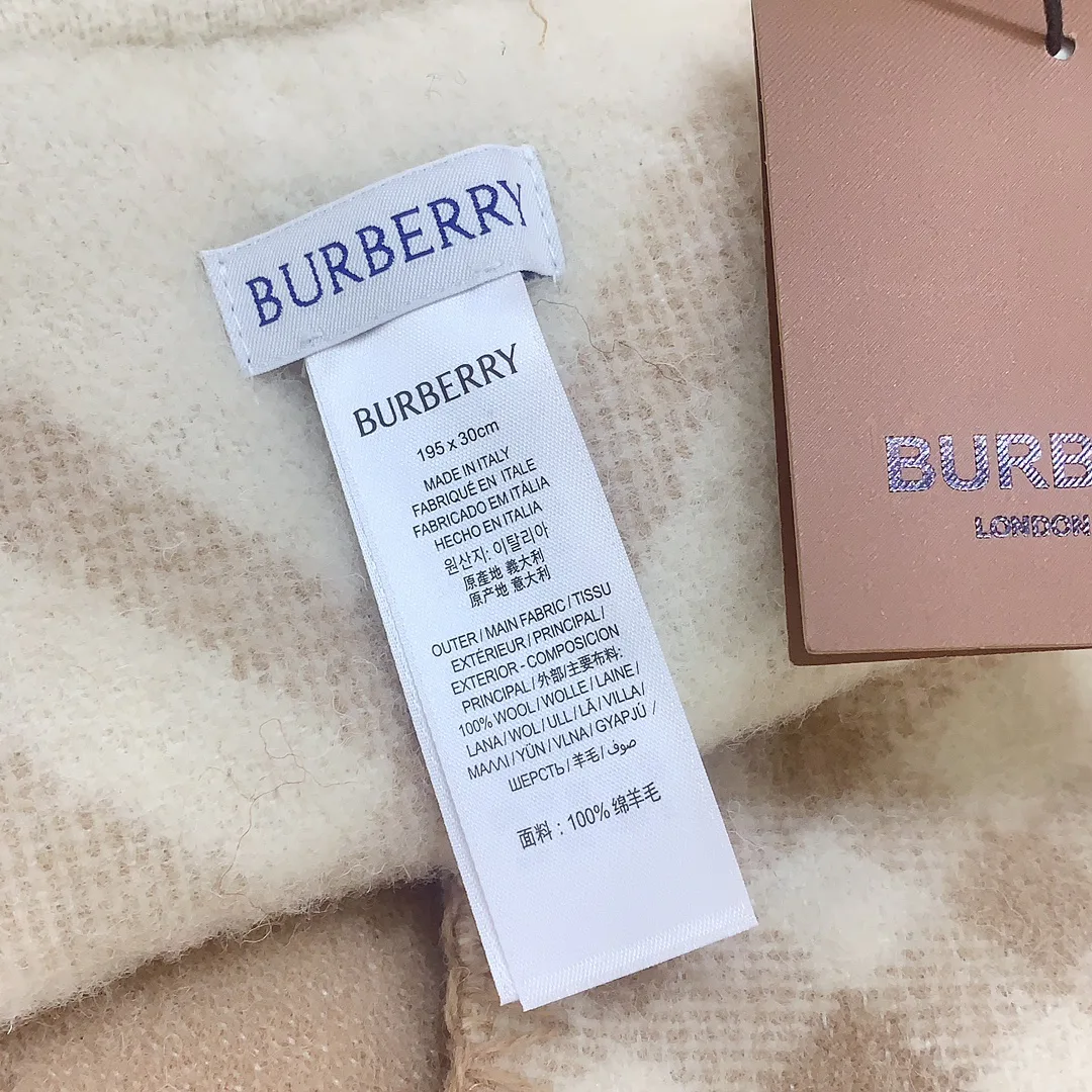 Шарфы Burberry 825870
