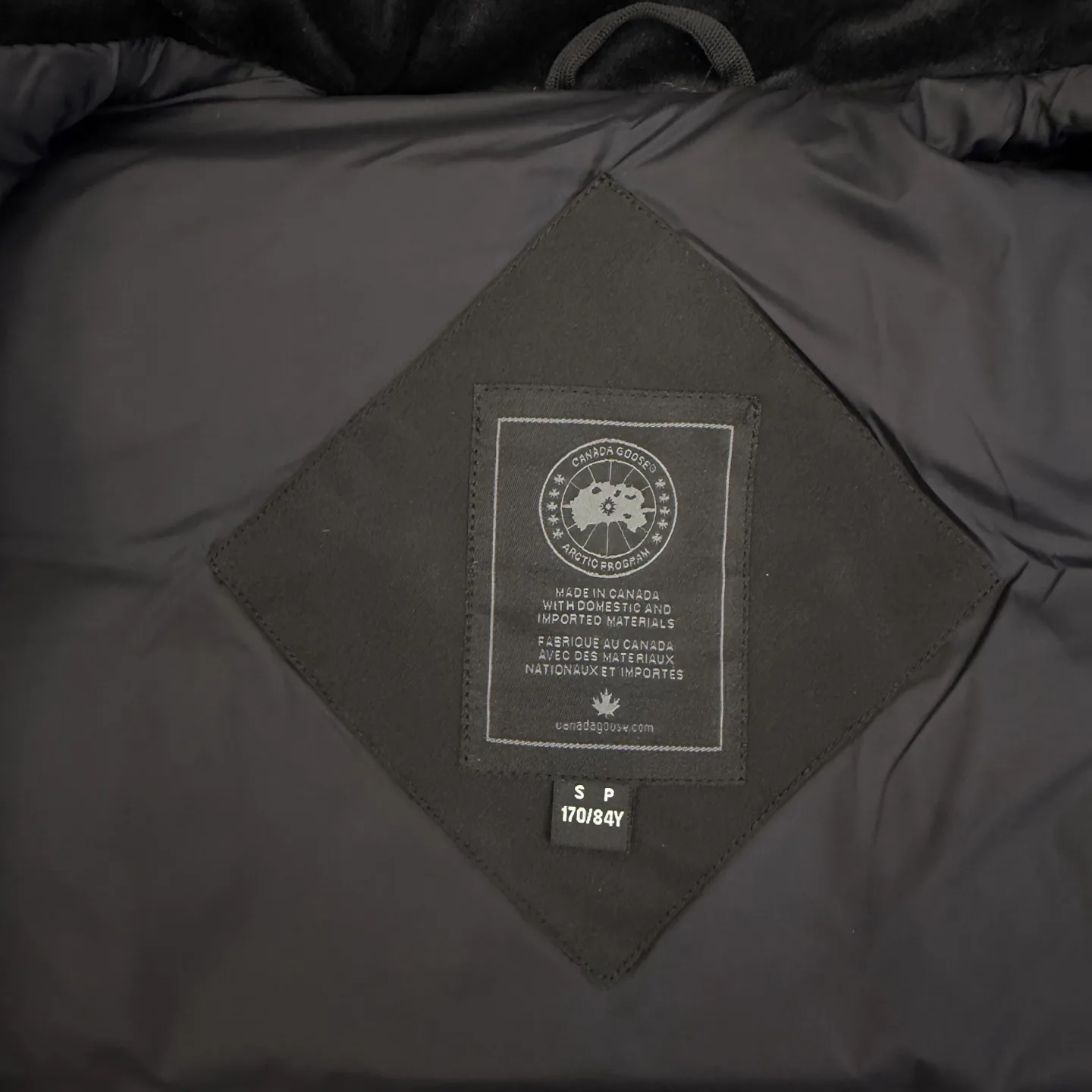 Жилеты Женские Canada Goose 17949424