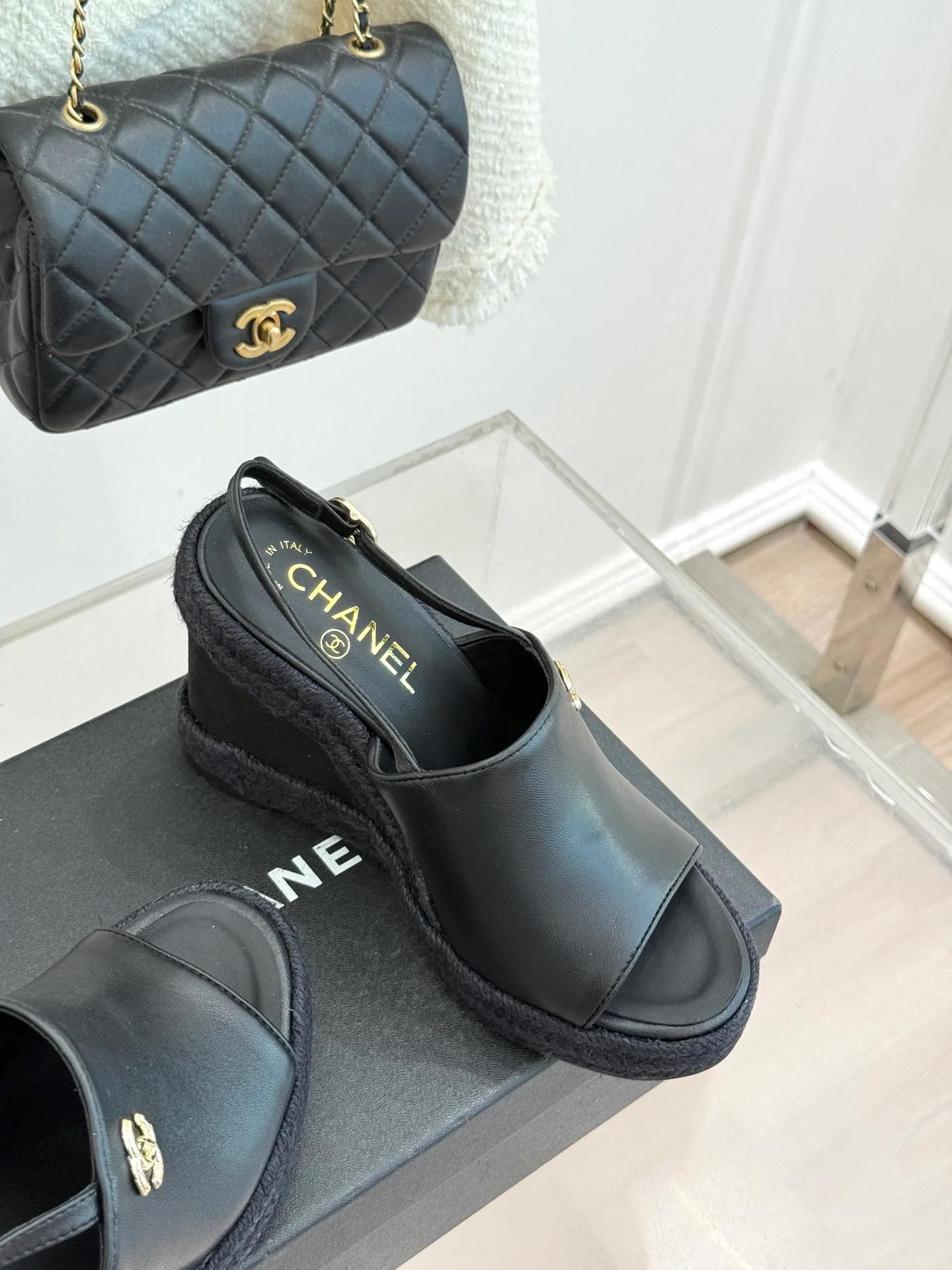 Босоножки Женские Chanel 11899512