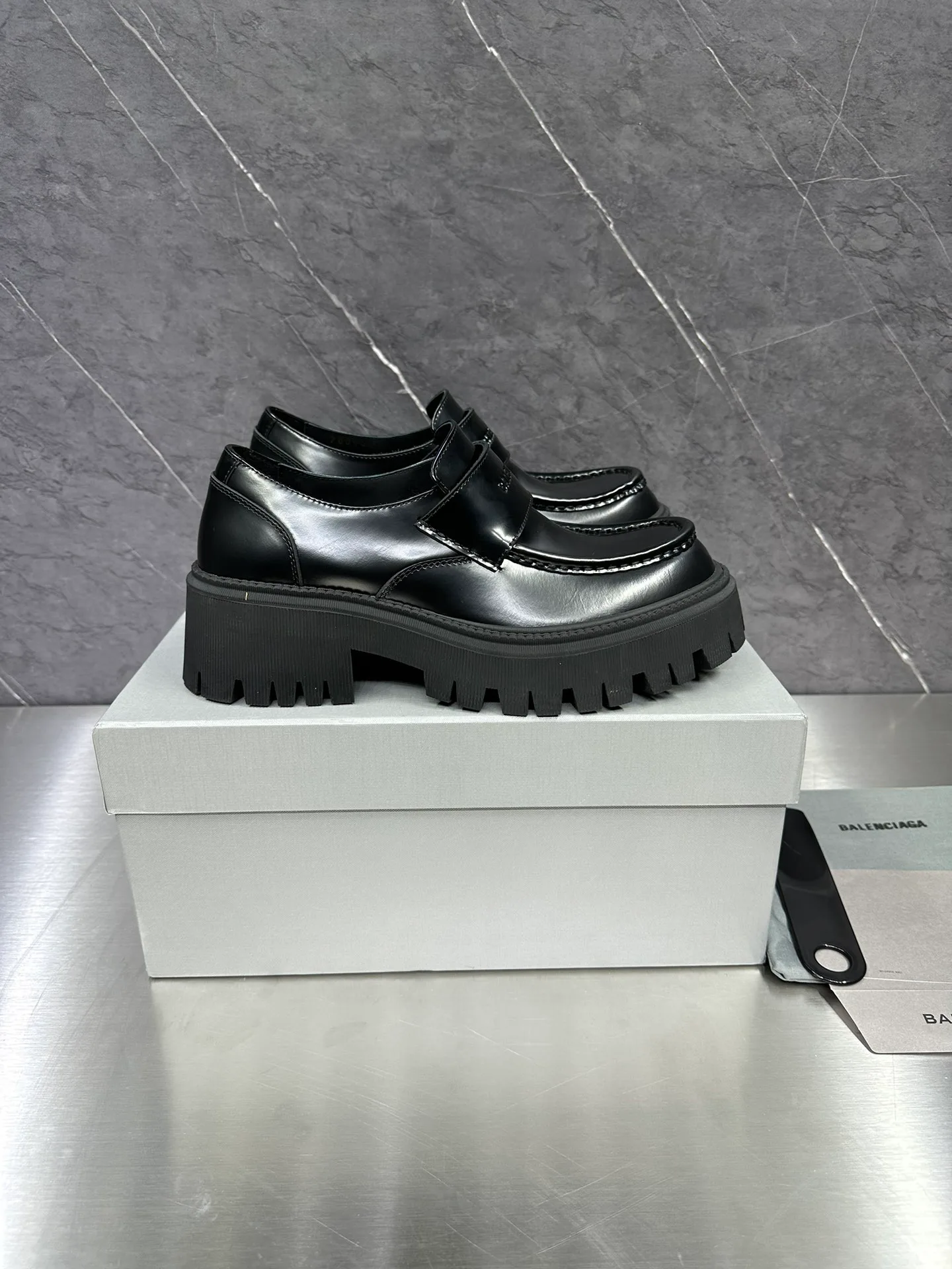Лоферы И Туфли Мужские Prada 19688147