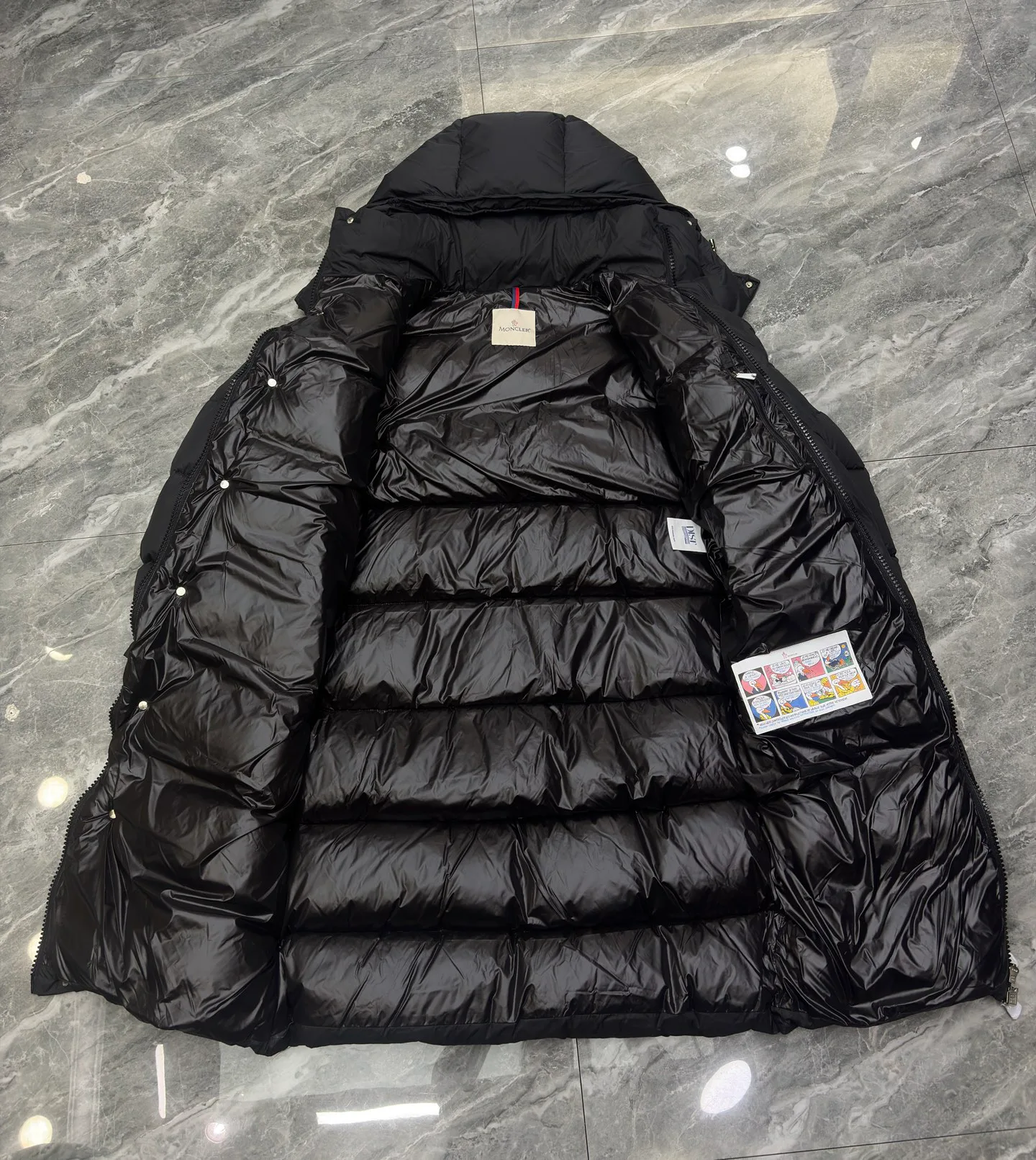 Куртки И Пуховики Мужские Moncler 17568685