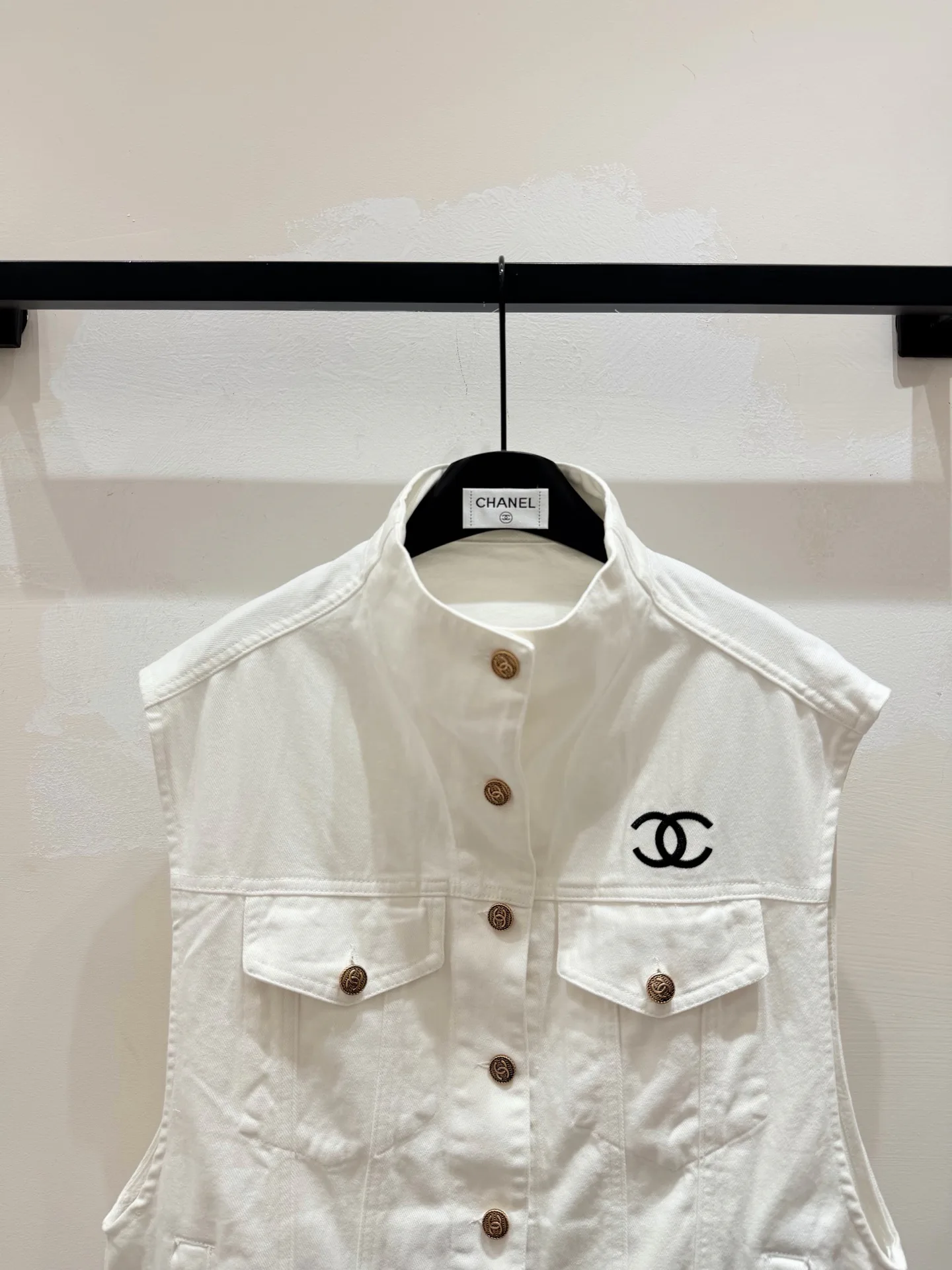 Жилеты Женские Chanel 11672108