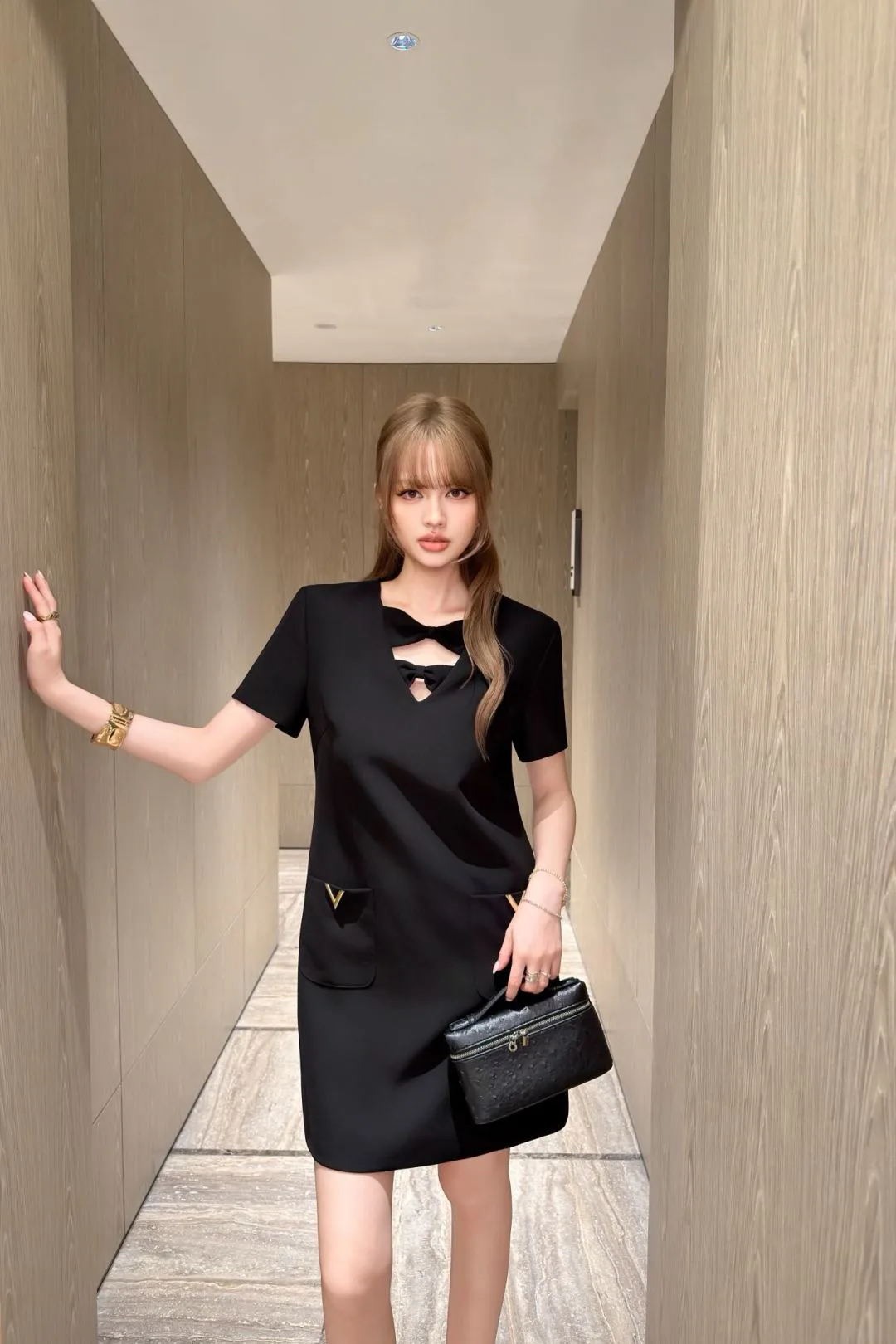 Платья Женские Vetements 13232023