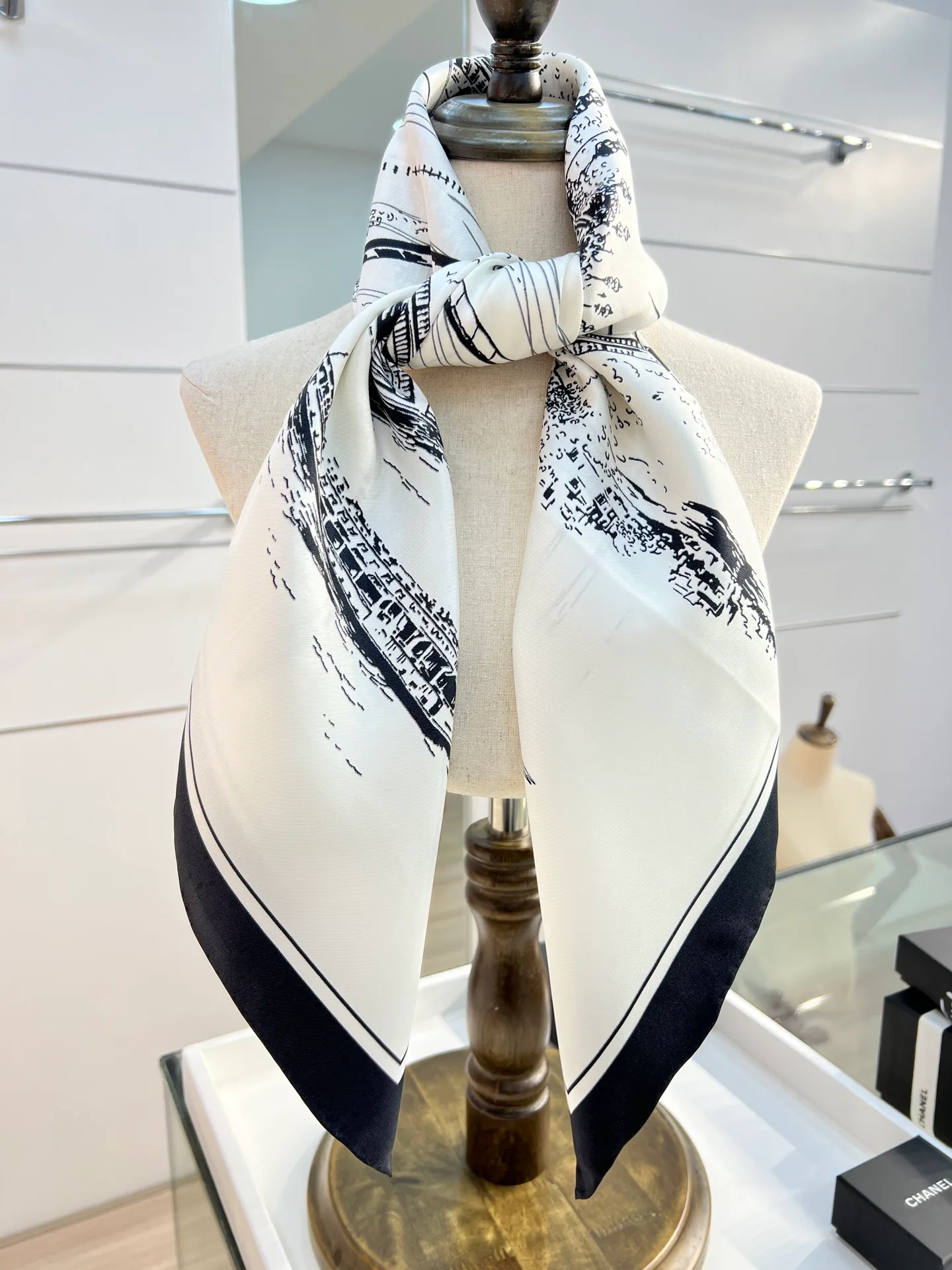 Шарфы Chanel 807690