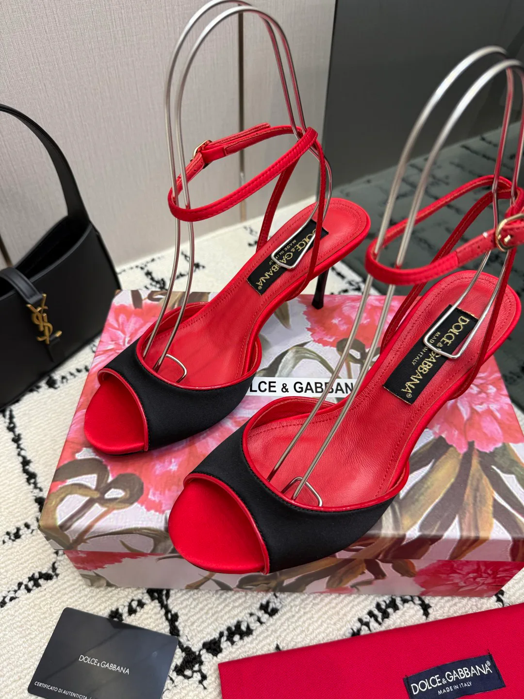Босоножки Женские Dolce & Gabbana 18335959