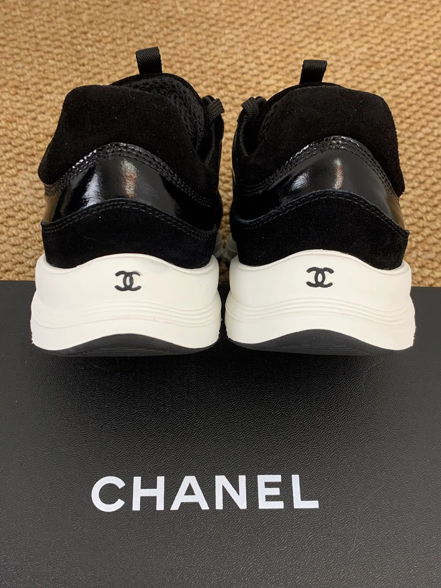 Кроссовки Женские Chanel 17545241