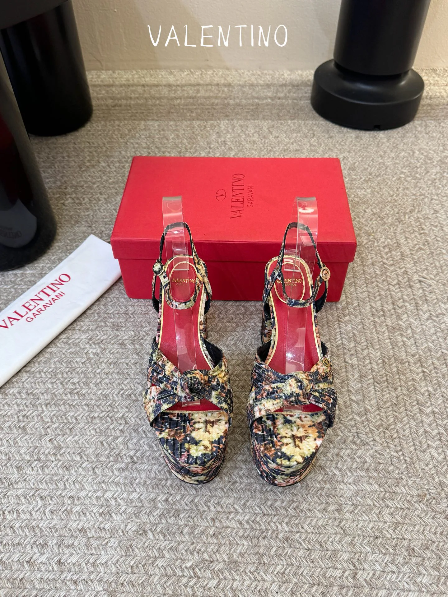 Босоножки Женские Valentino 17396960