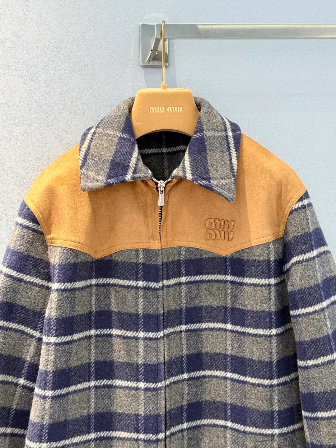 Куртки И Пуховики Женские Miu Miu 4691503