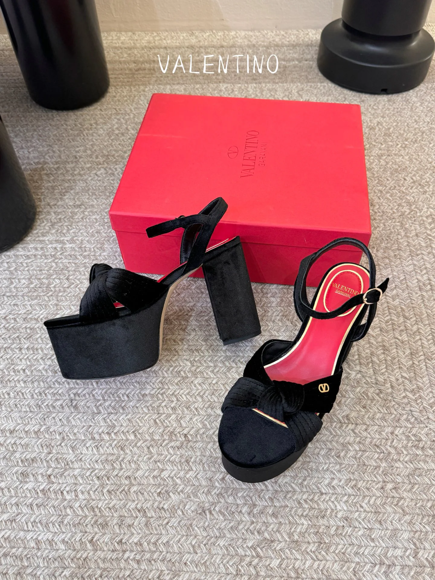 Босоножки Женские Valentino 14573339