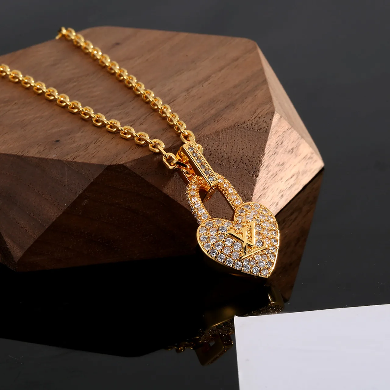 Бижутерия Louis Vuitton 17844195