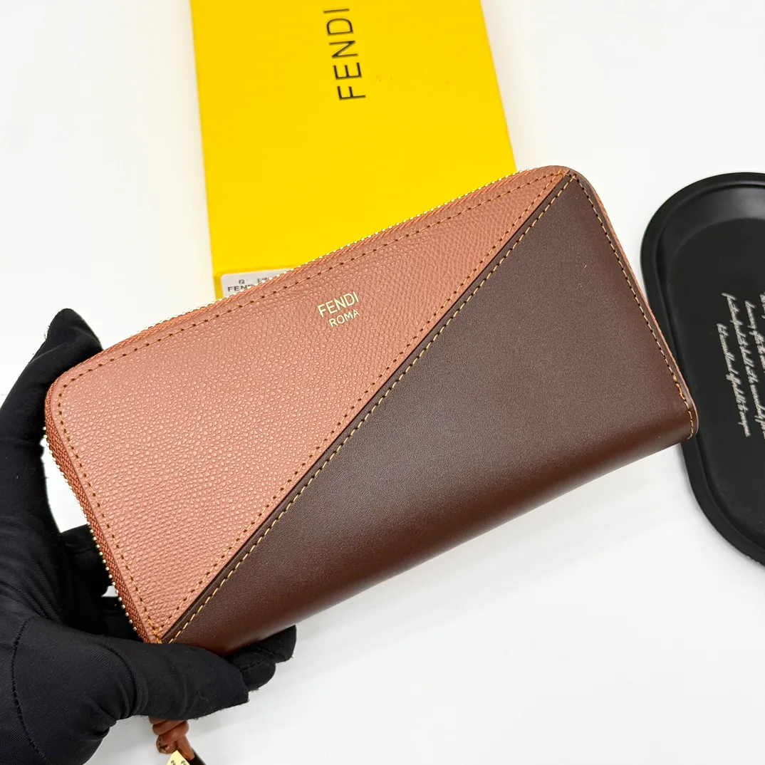 Клатчи Женские Fendi 442057