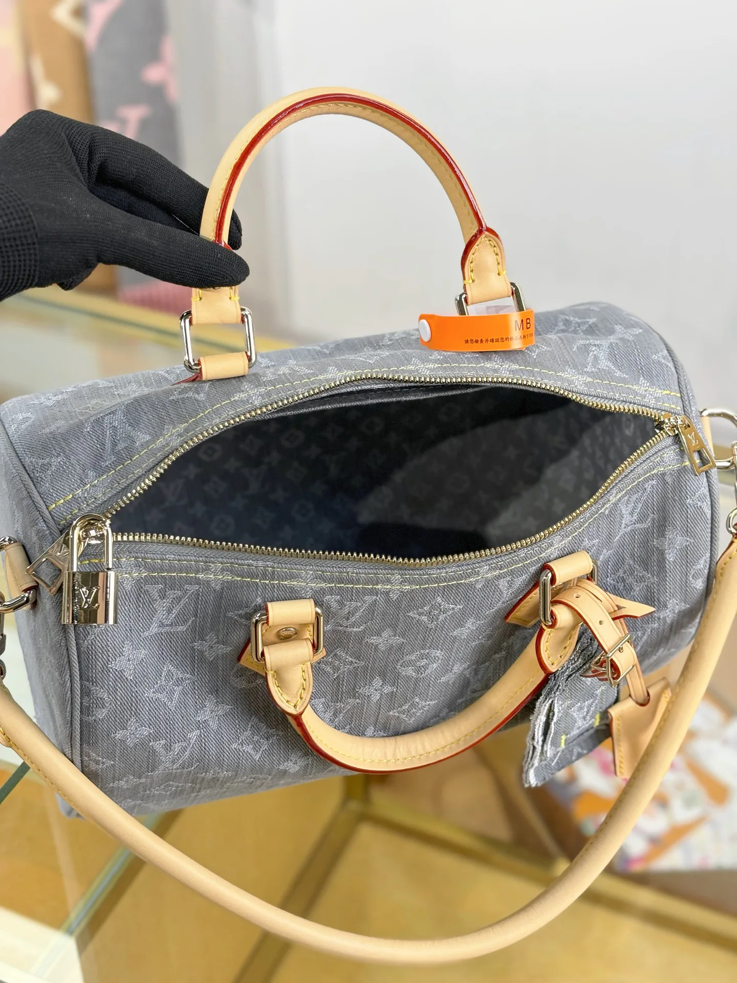 Классические Сумки Женские Louis Vuitton 18153142