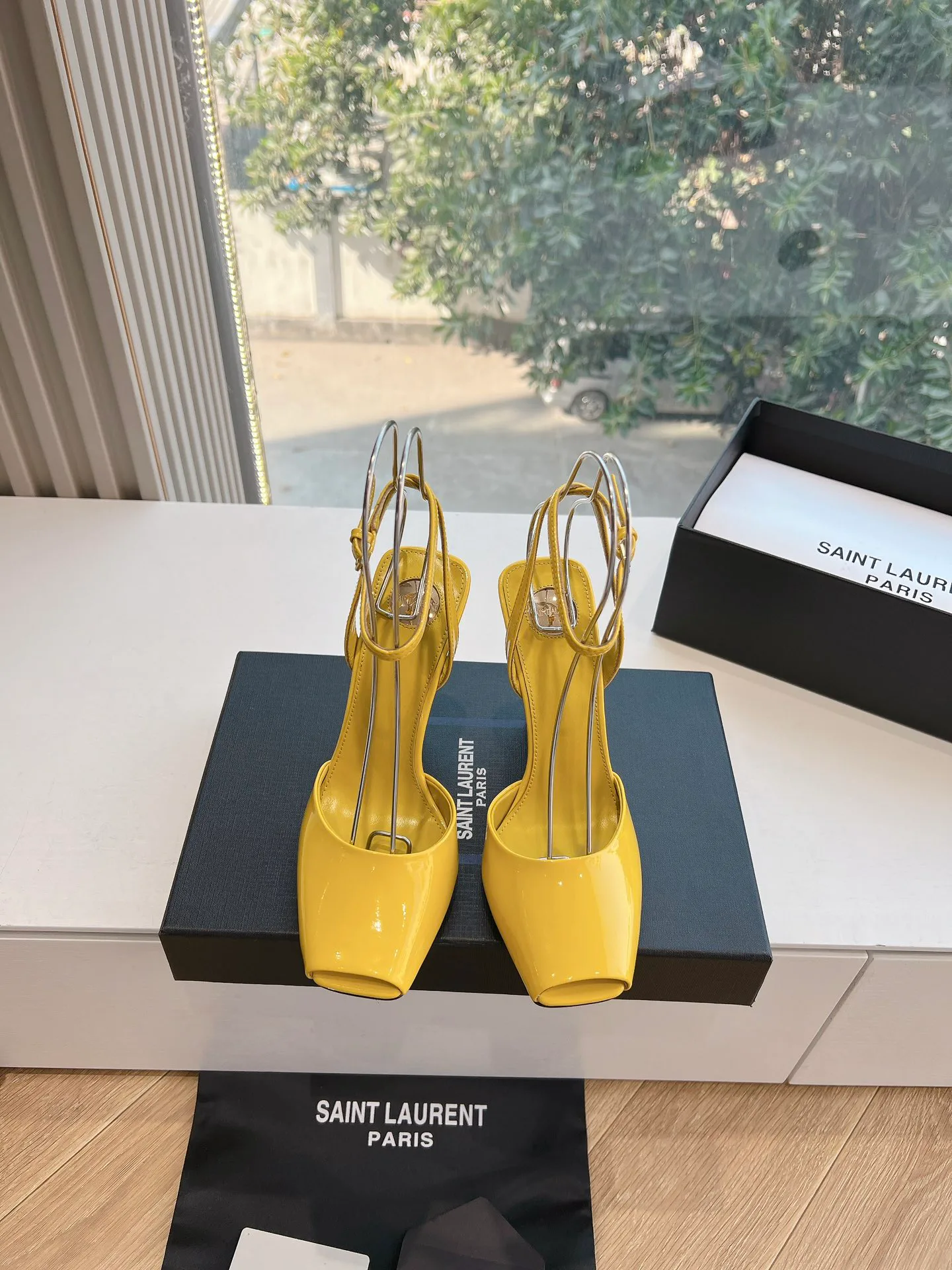 Босоножки Женские Saint Laurent