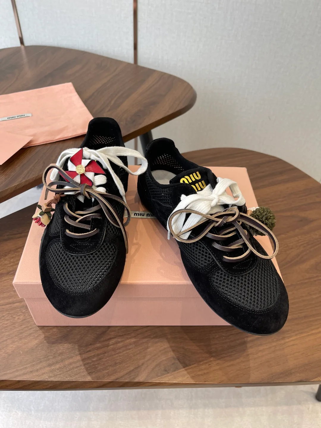 Кроссовки Женские Miu Miu 11645245