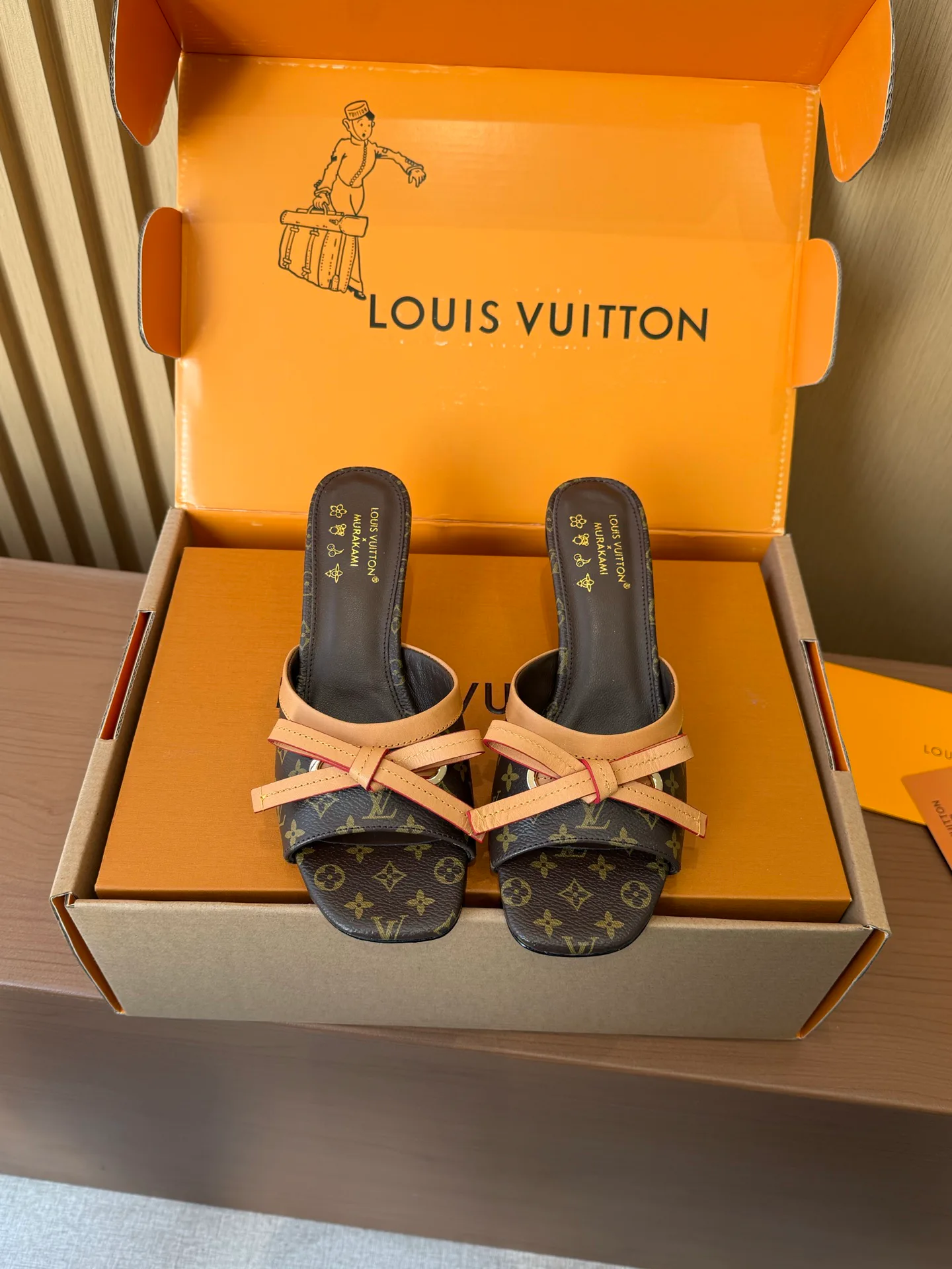 Босоножки Женские Louis Vuitton 5241794