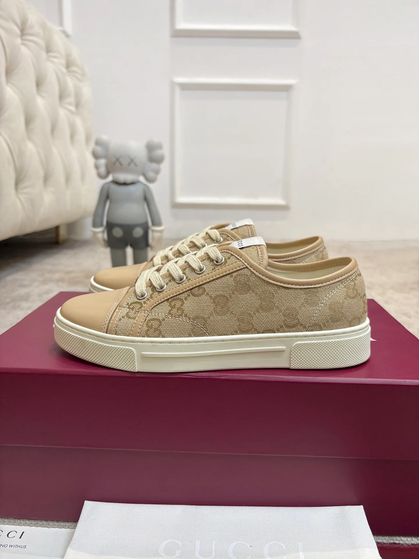 Кроссовки Женские Gucci 18901594