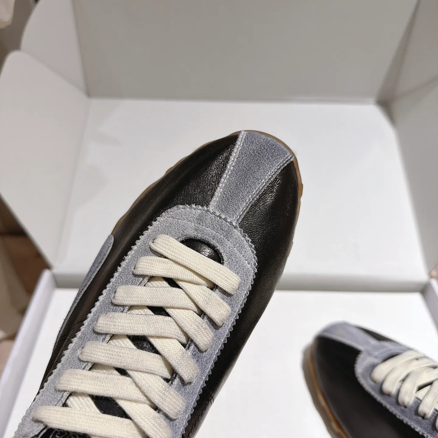 Кроссовки Женские Maison Margiela 18466274