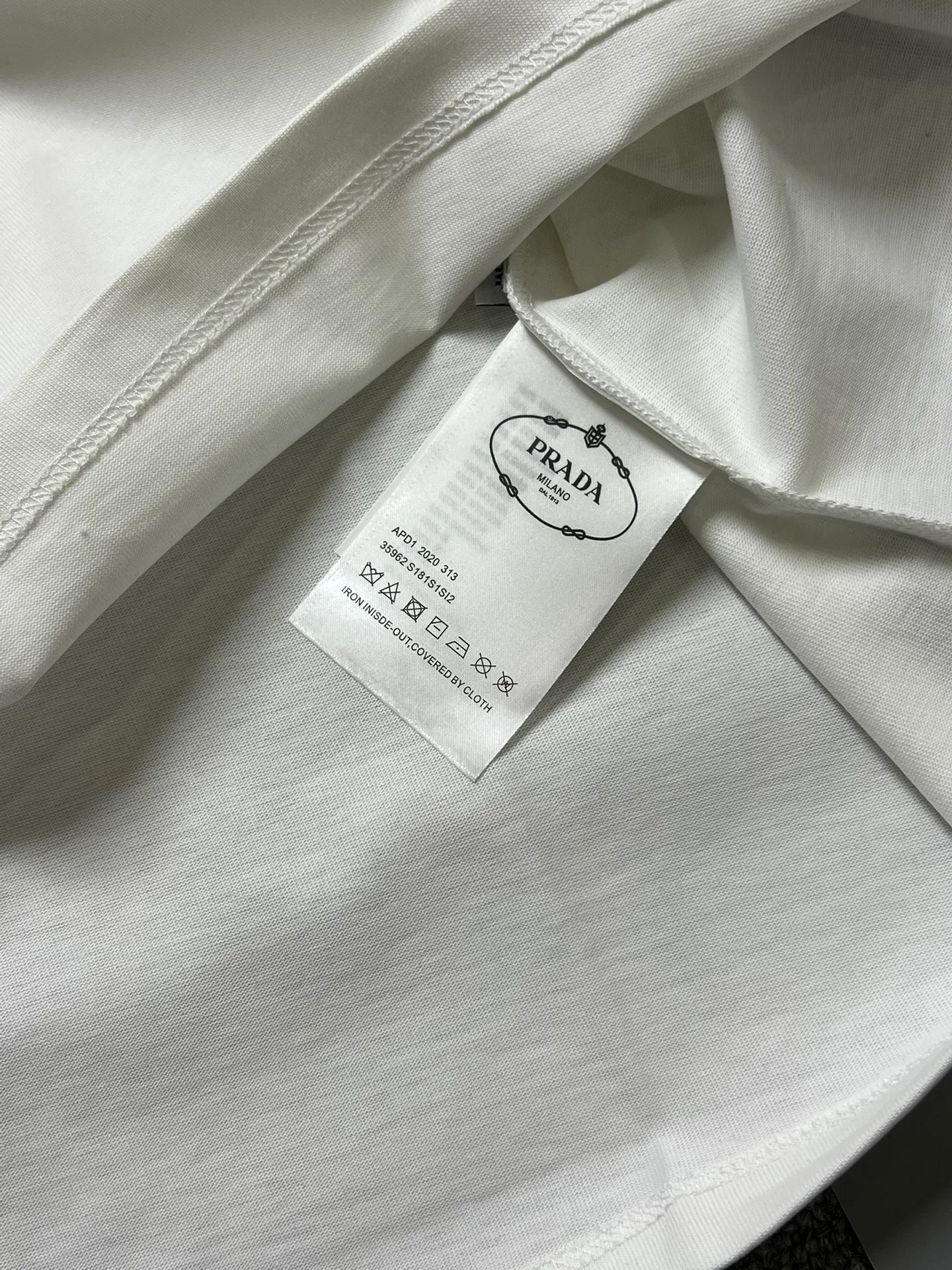 Футболки Женские Prada 11575057