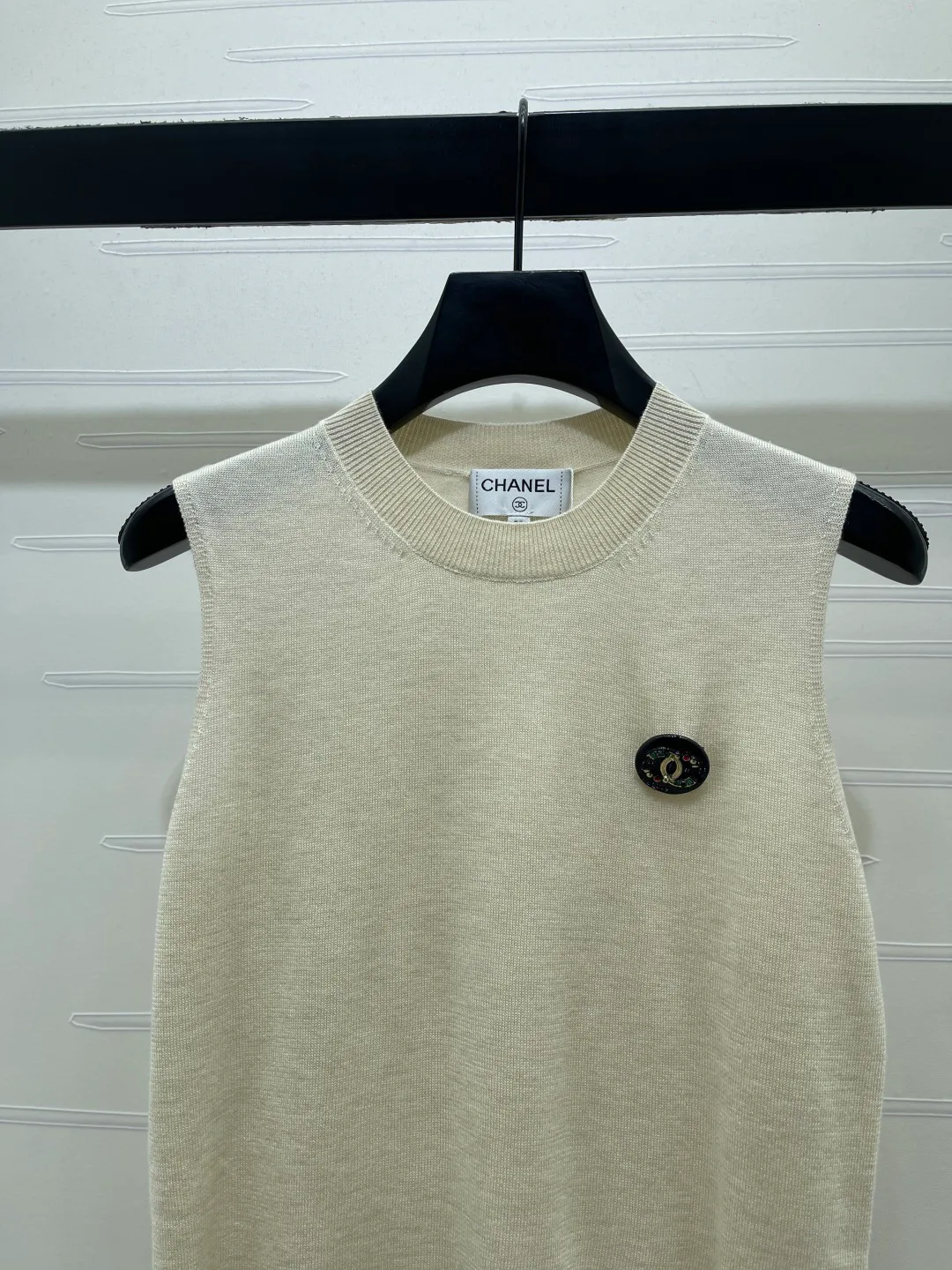 Жилеты Женские Chanel 17597759