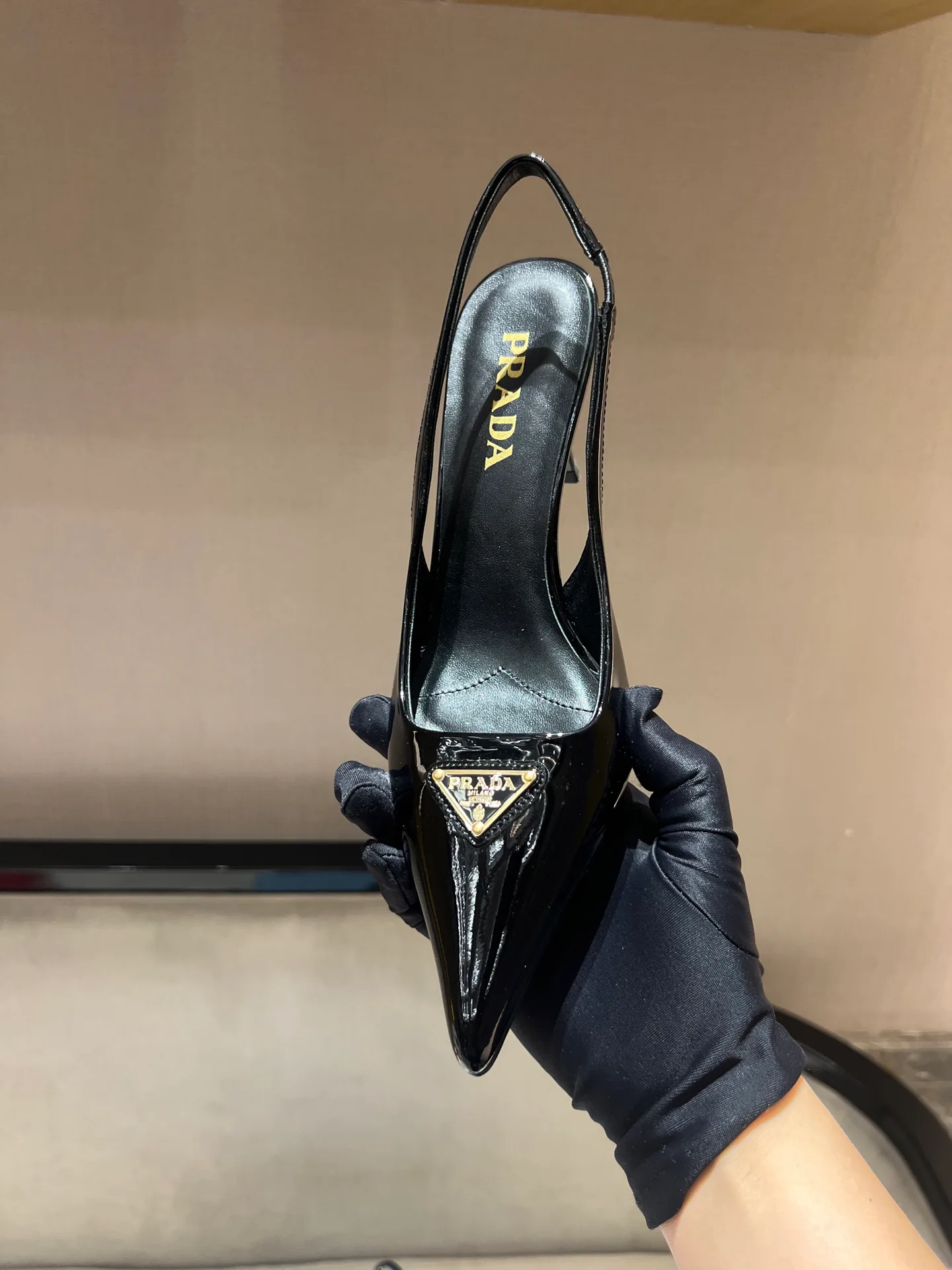 Босоножки Женские Prada 11454554