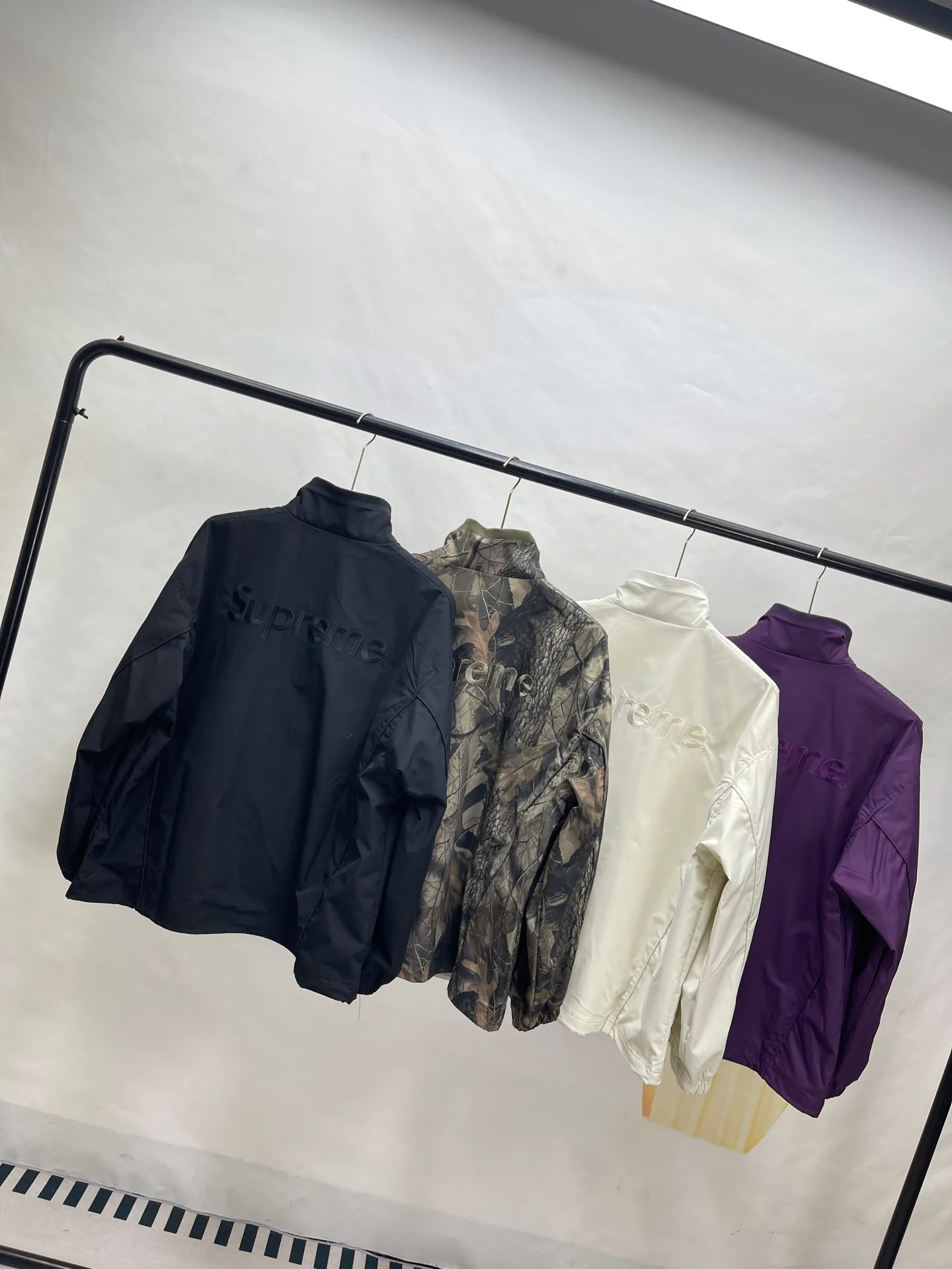 Куртки И Пуховики Мужские Supreme 12640952