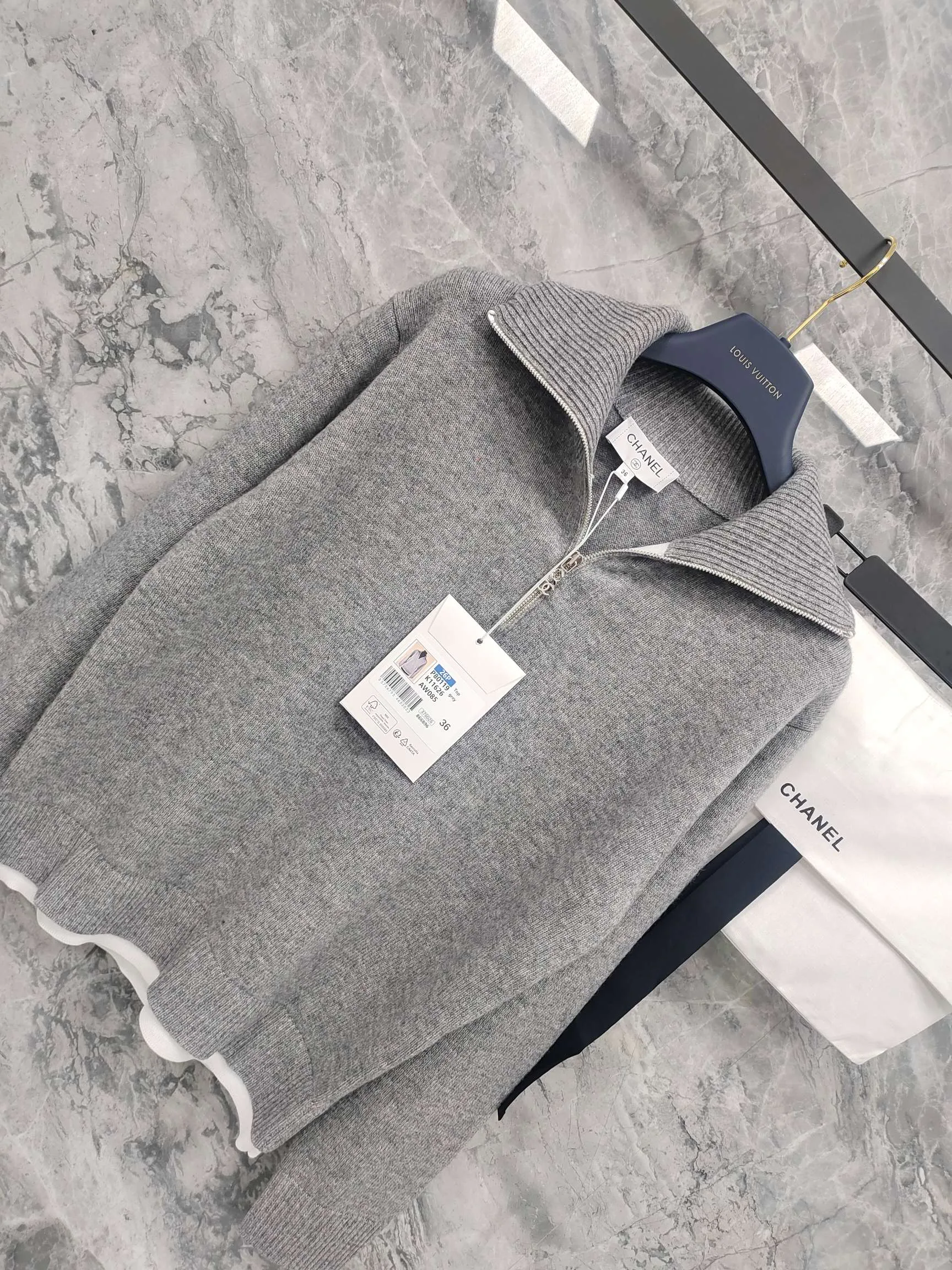 Джемперы И Свитеры Женские Chanel 11873577