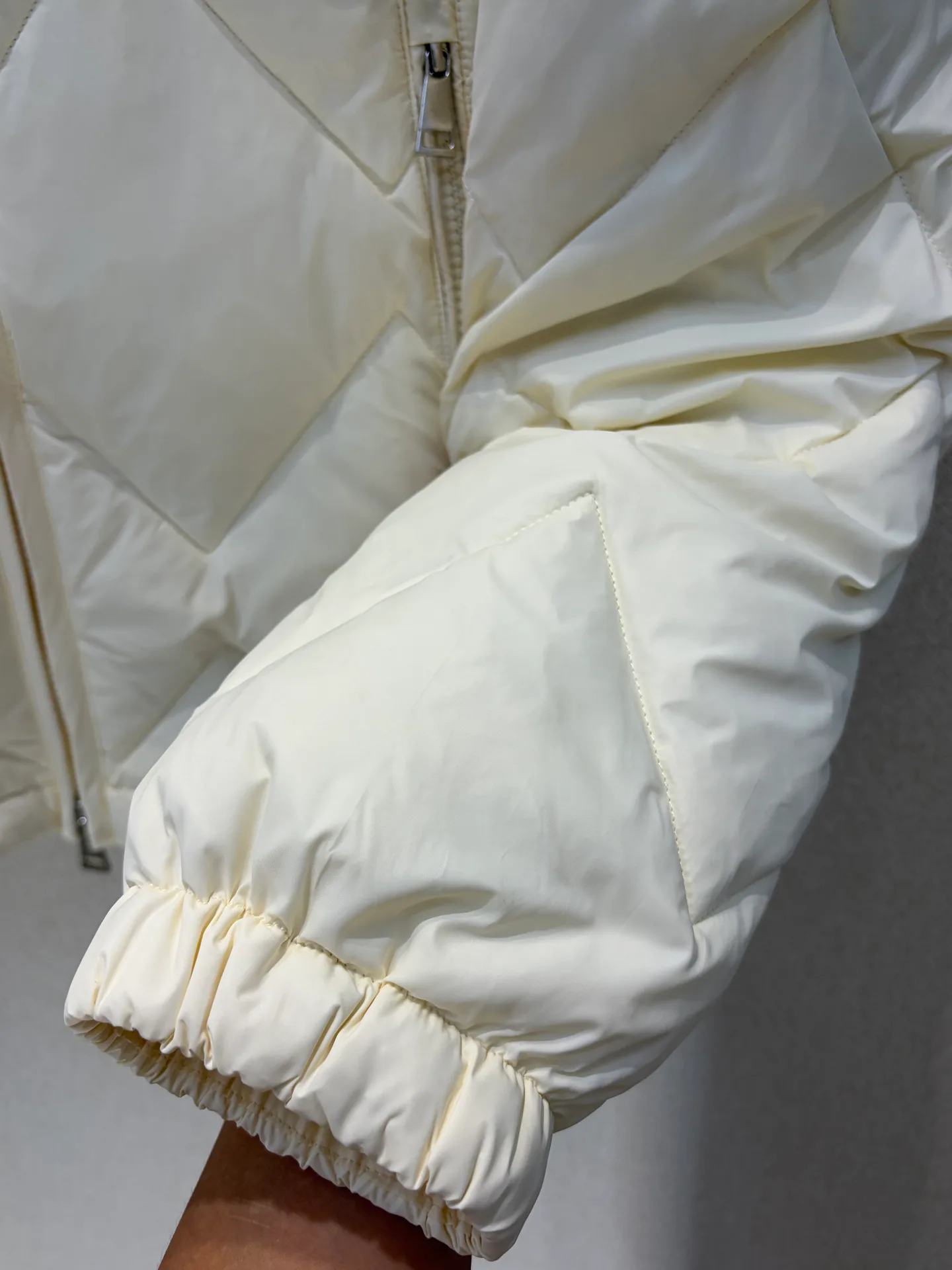 Куртки И Пуховики Женские Moncler 18721629