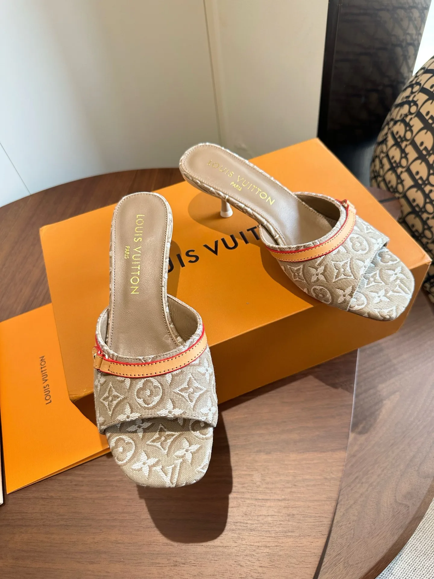 Мюли И Сабо Женские Louis Vuitton 17580805