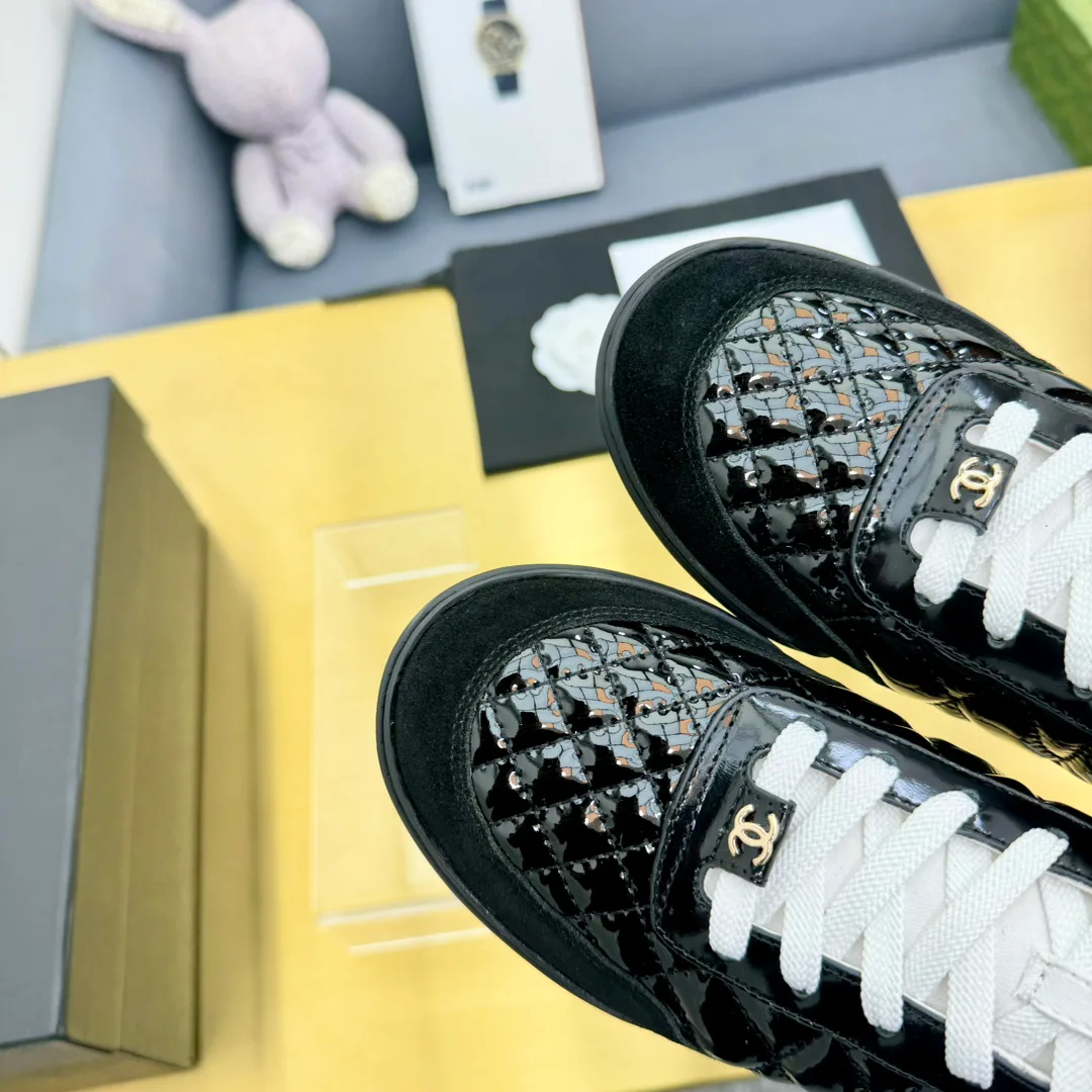 Кроссовки Женские Chanel 12227950