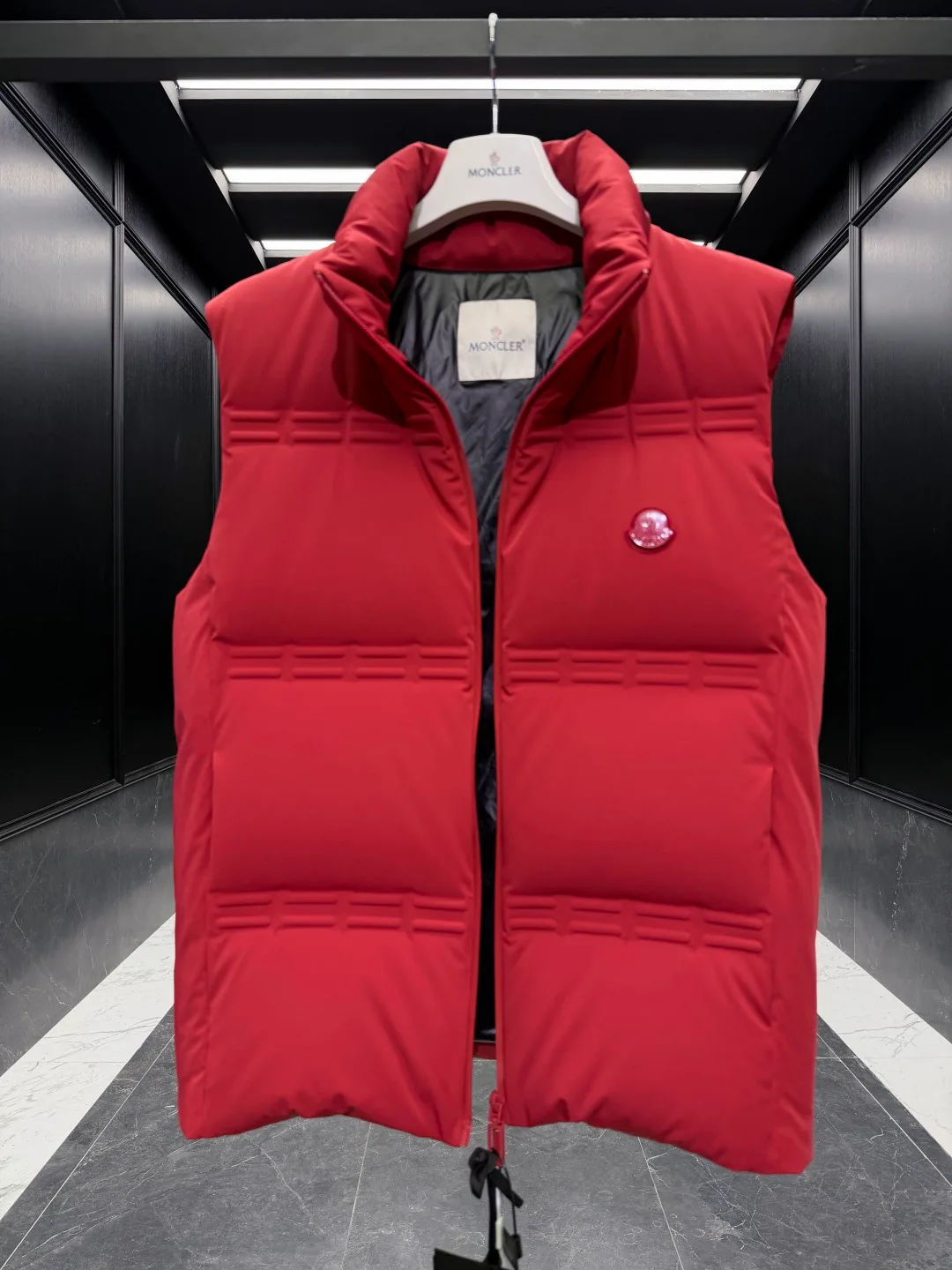 Жилеты Женские Moncler 18188742