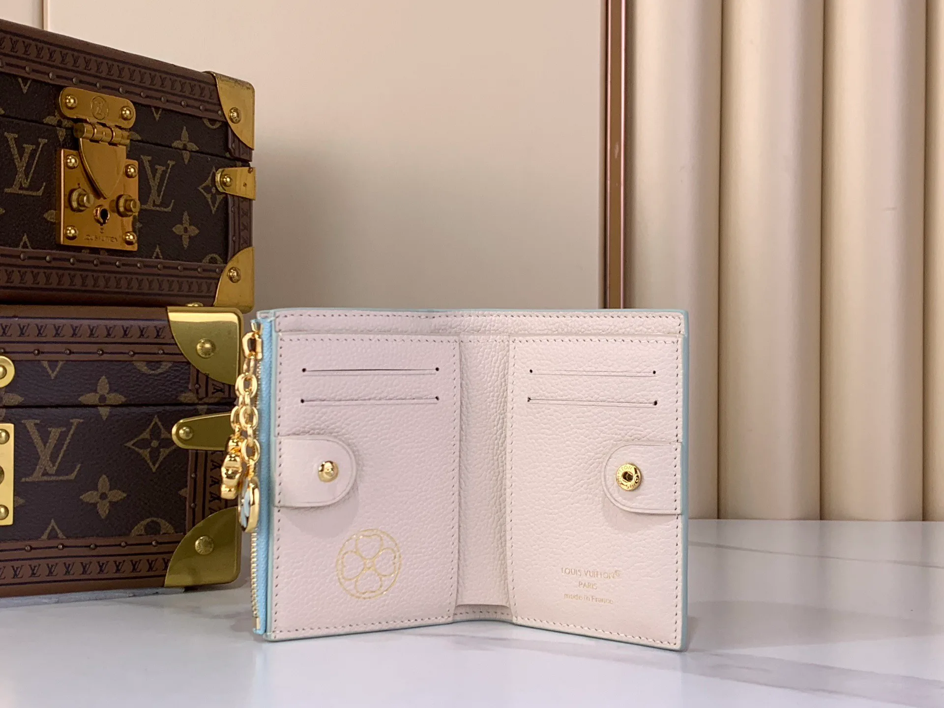 Клатчи Женские Louis Vuitton 13582760