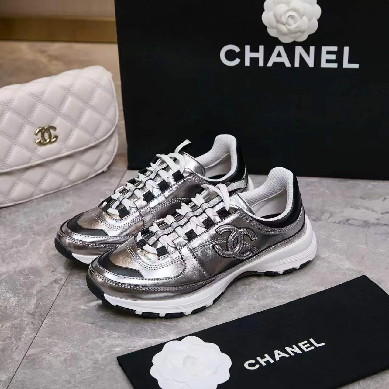 Кроссовки Женские Chanel 19718572