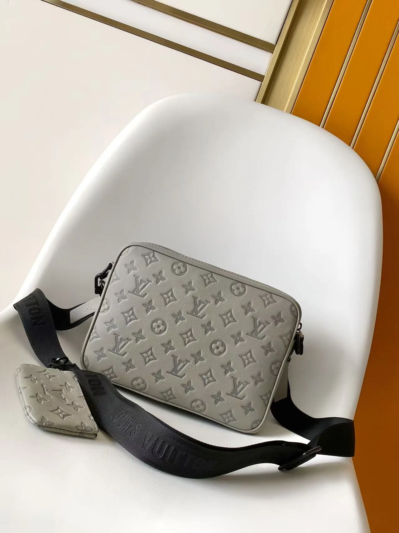 Сумки На Ремне Женские Louis Vuitton 903192