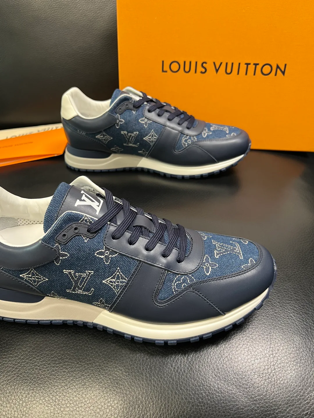 Кроссовки Мужские Louis Vuitton 1498269