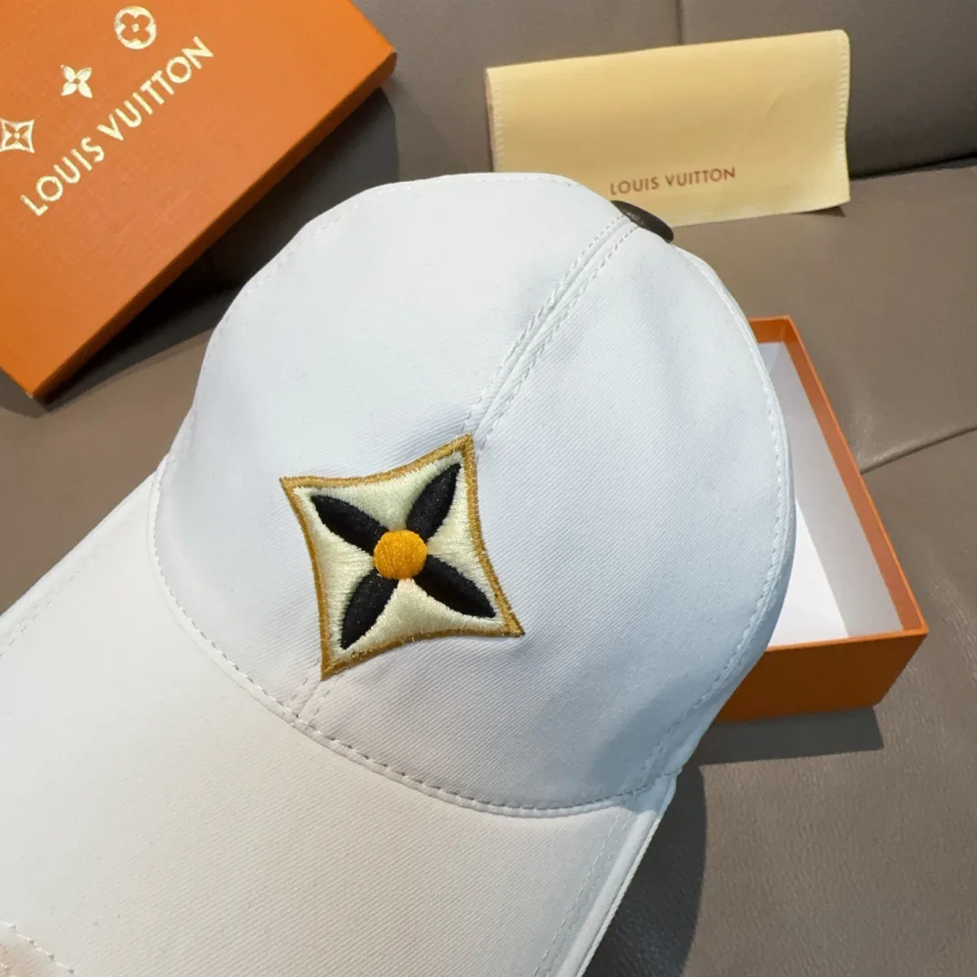 Головные Уборы Louis Vuitton 11529586