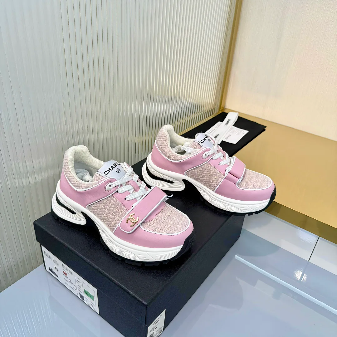 Кроссовки Женские Chanel 11605953