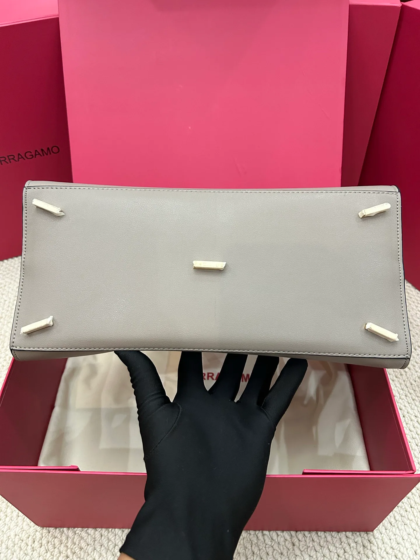 Классические Сумки Женские Salvatore Ferragamo 1401948