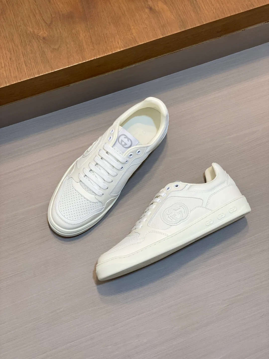 Кроссовки Мужские Gucci 18039632