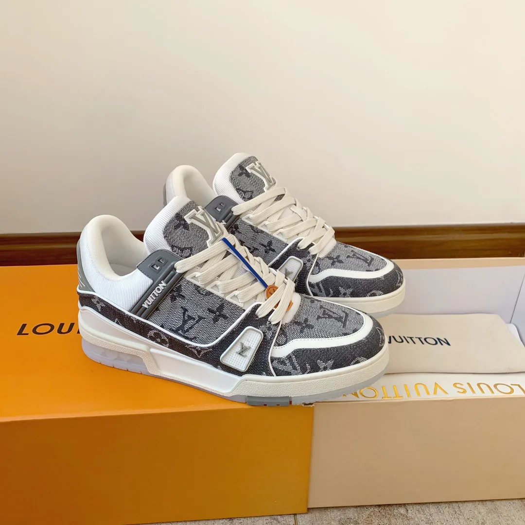 Кроссовки Женские Louis Vuitton 10234429