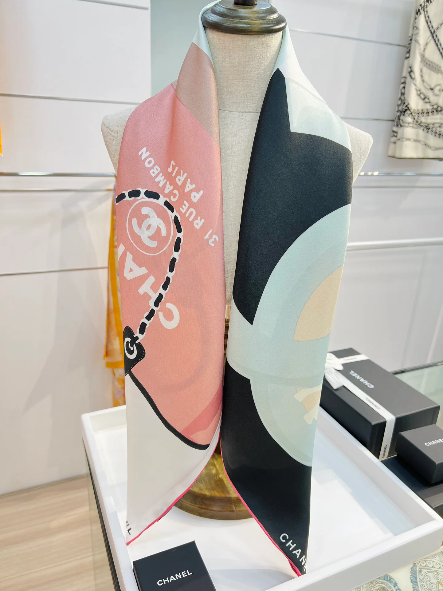 Шарфы Chanel 16235