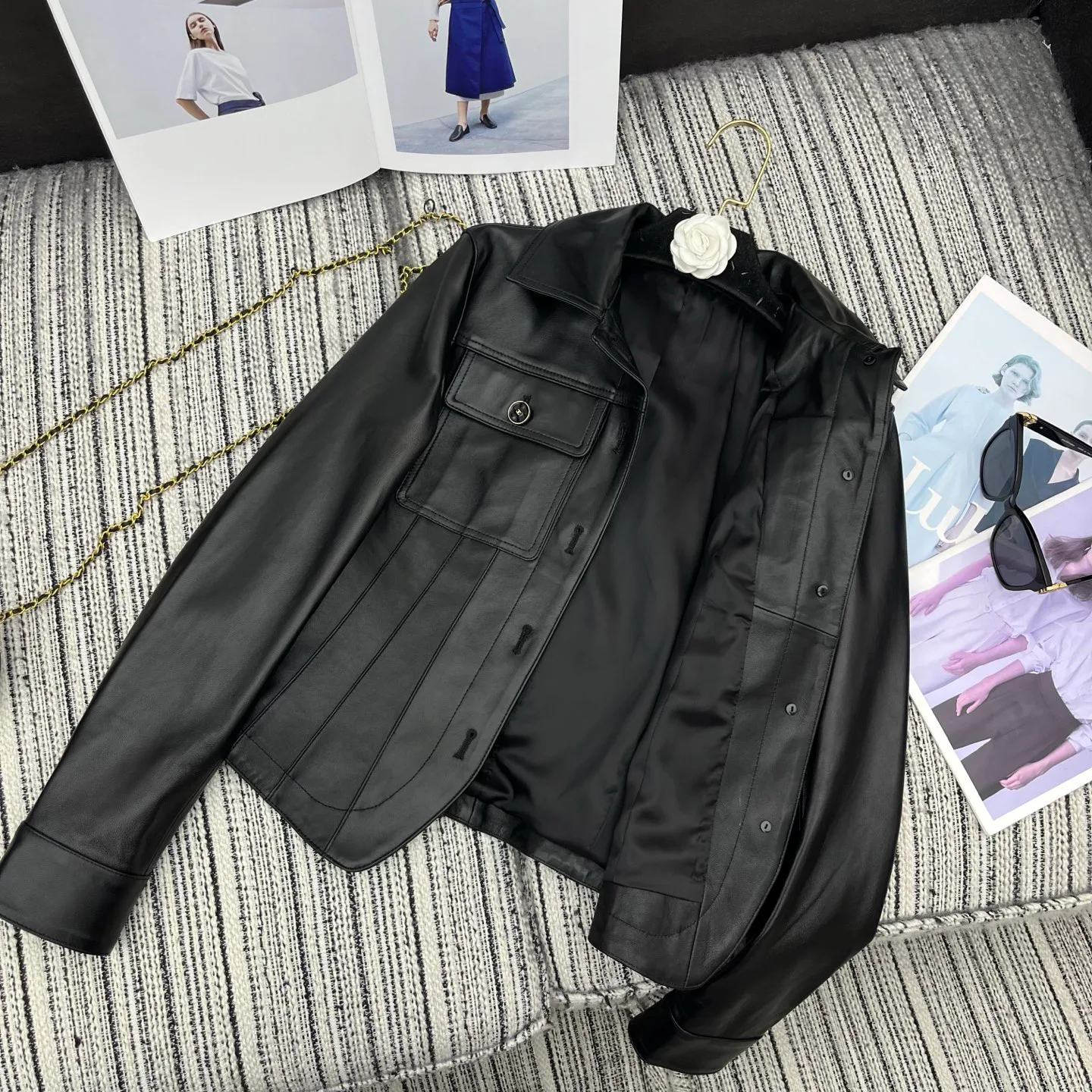 Кожаные Куртки И Дублёнки Женские Chanel 19371698