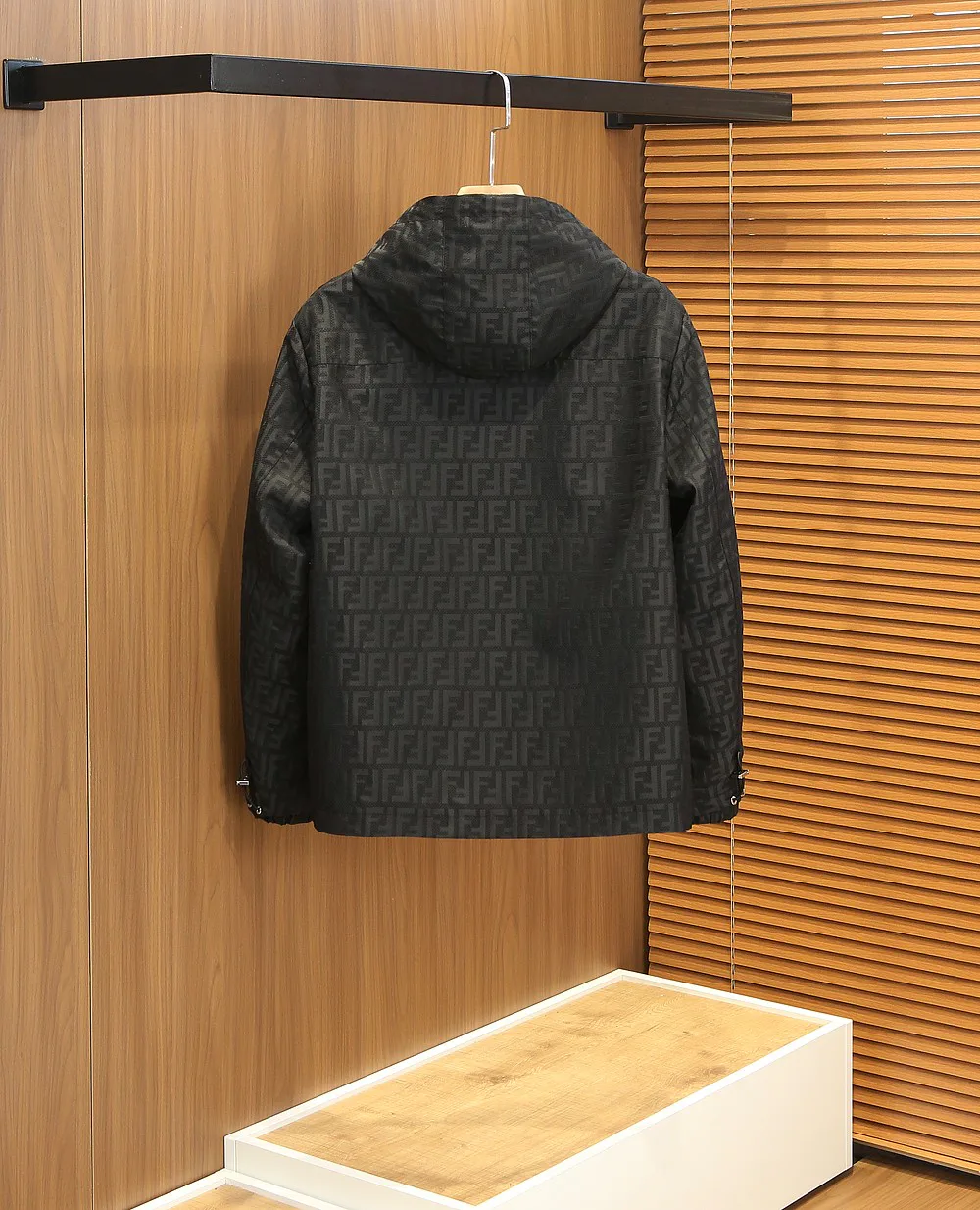 Куртки И Пуховики Мужские Fendi 2998636