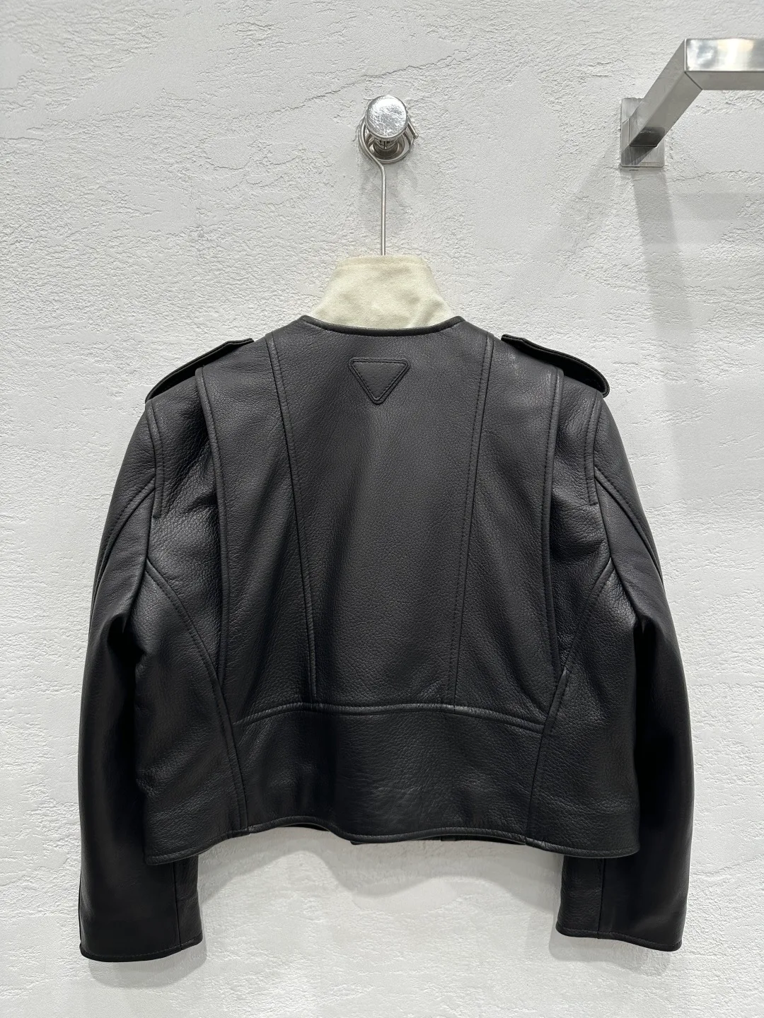 Куртки Женские Prada