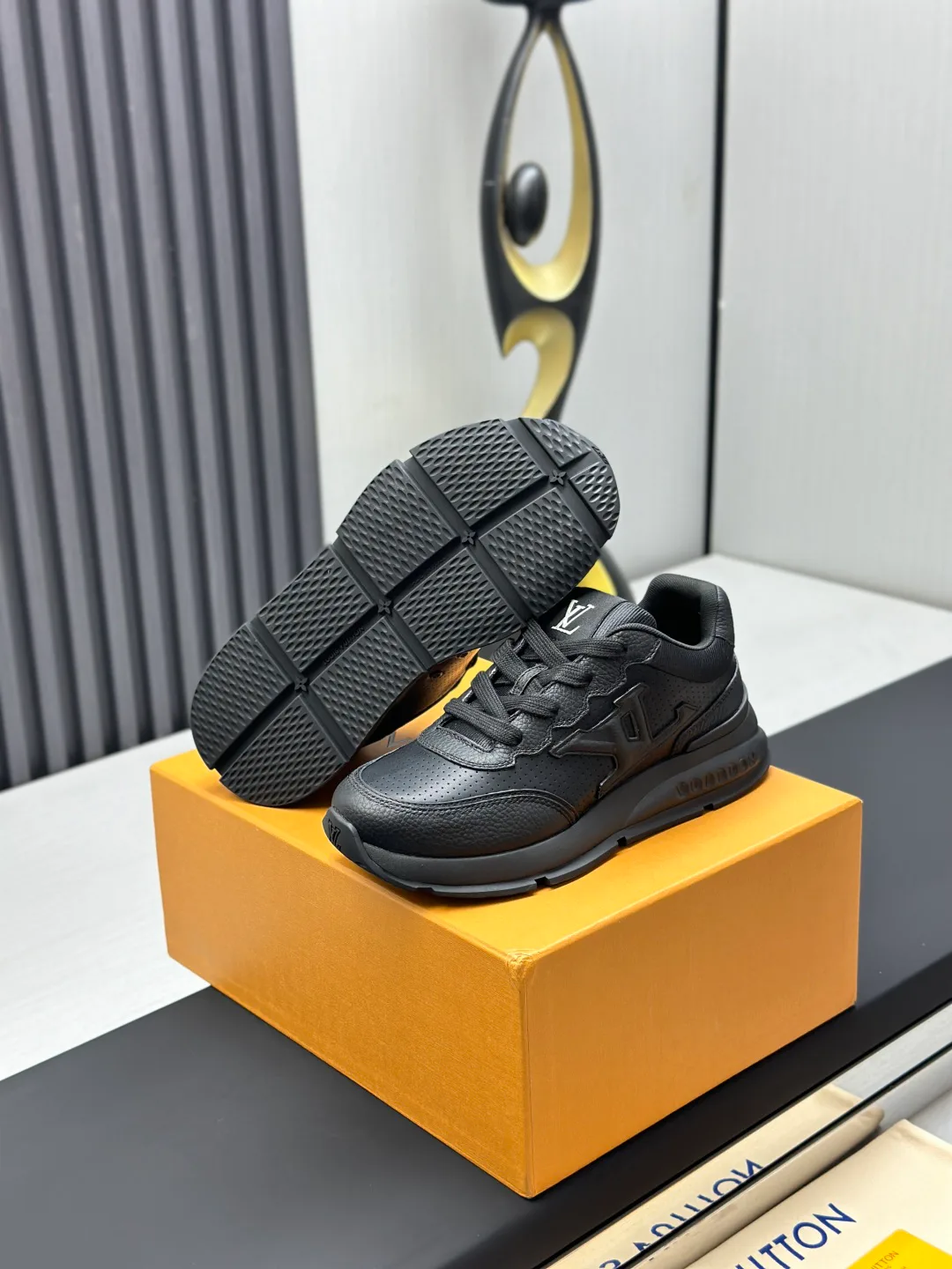 Кроссовки Мужские Louis Vuitton 31131