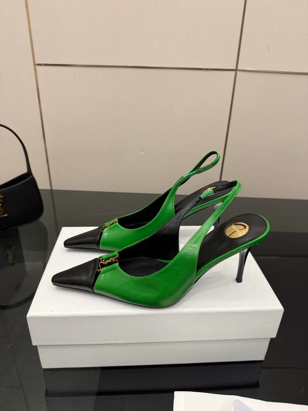 Босоножки Женские Saint Laurent 11424908