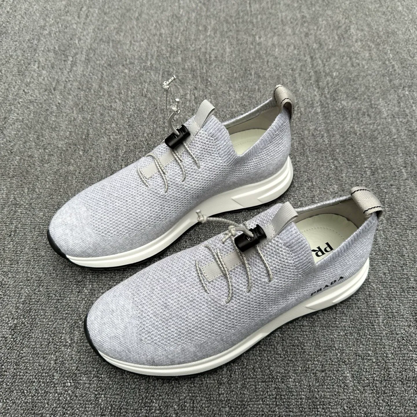 Кроссовки Мужские Prada 18076299