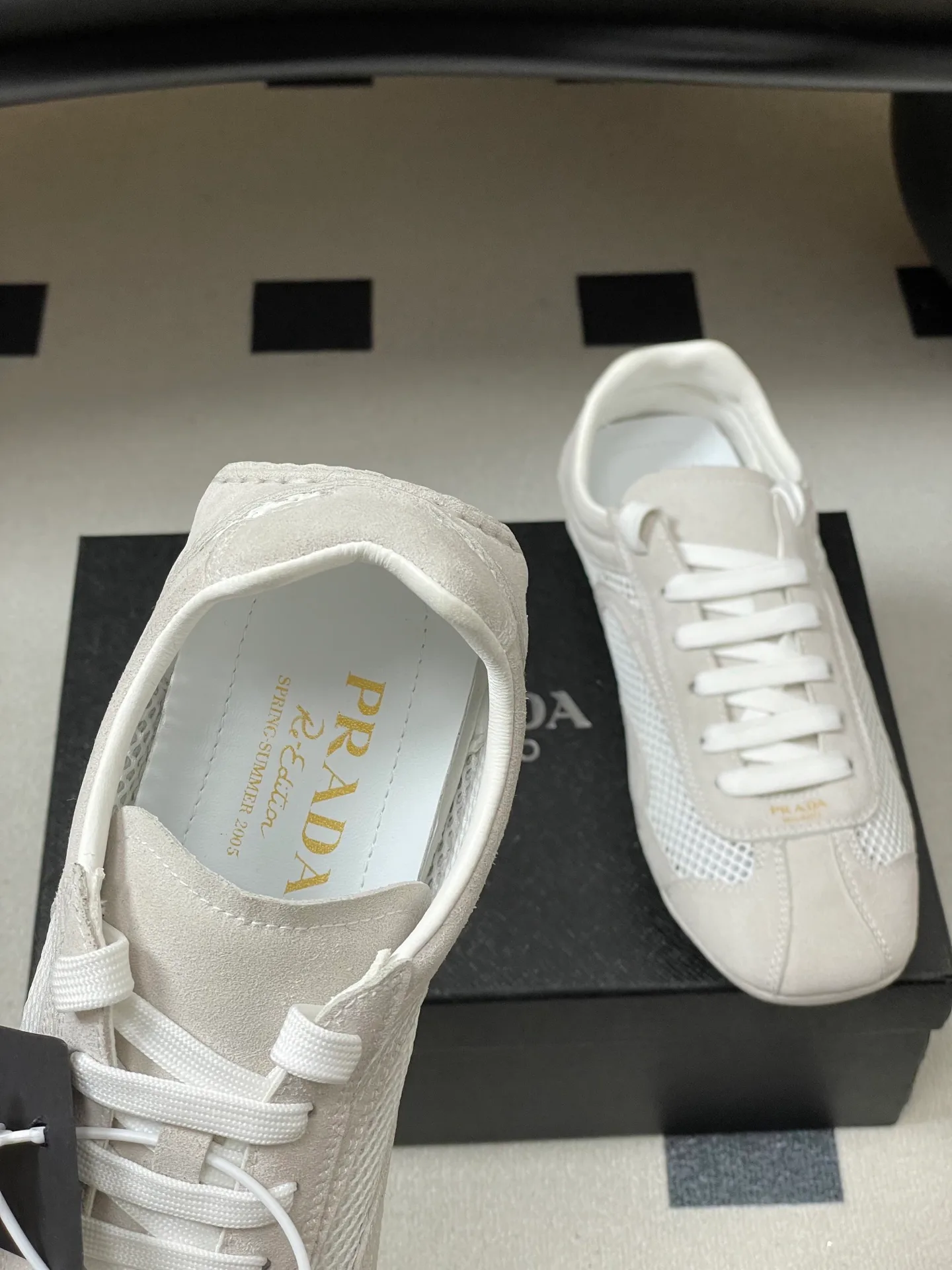 Кроссовки Женские Prada 12810922